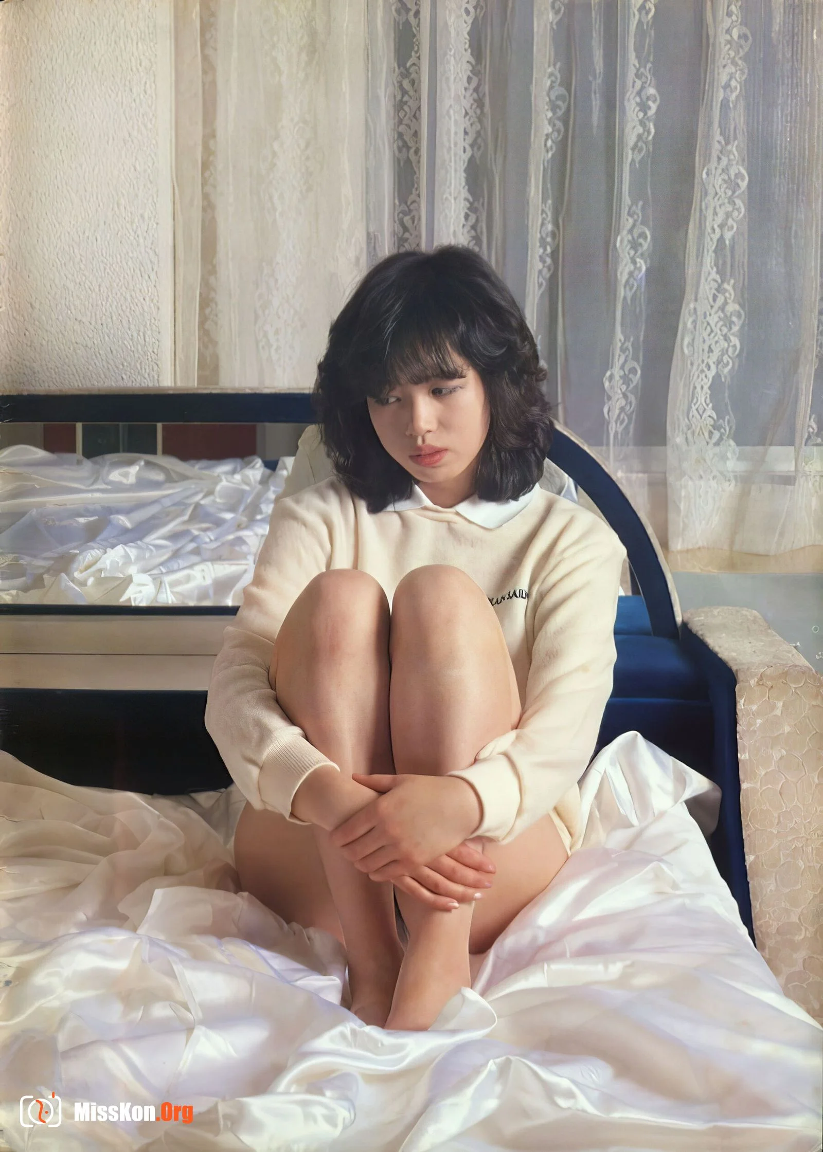 Love (Silver Bookstore) - Photo 2