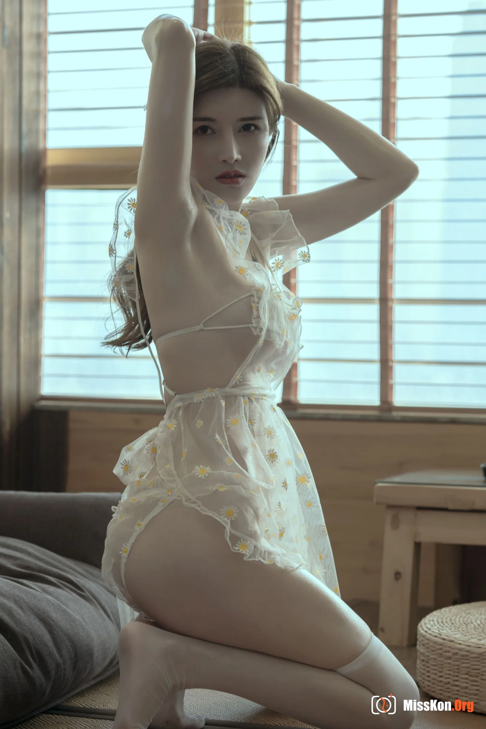 Lu Basui: See-through mesh underwear - Photo 14