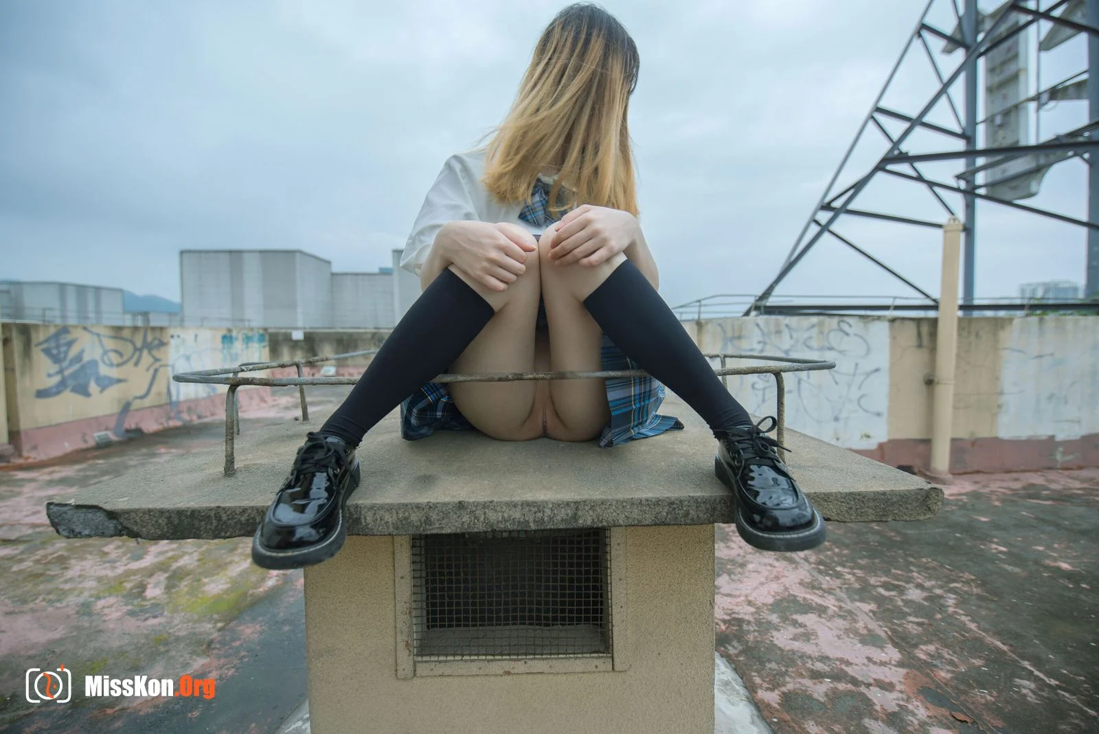 Lu Chu: Rooftop - Photo 10