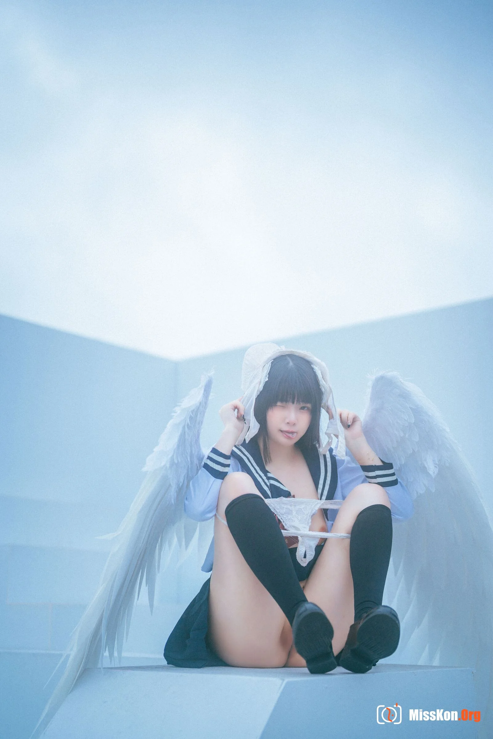 Lucifer - Photo 22