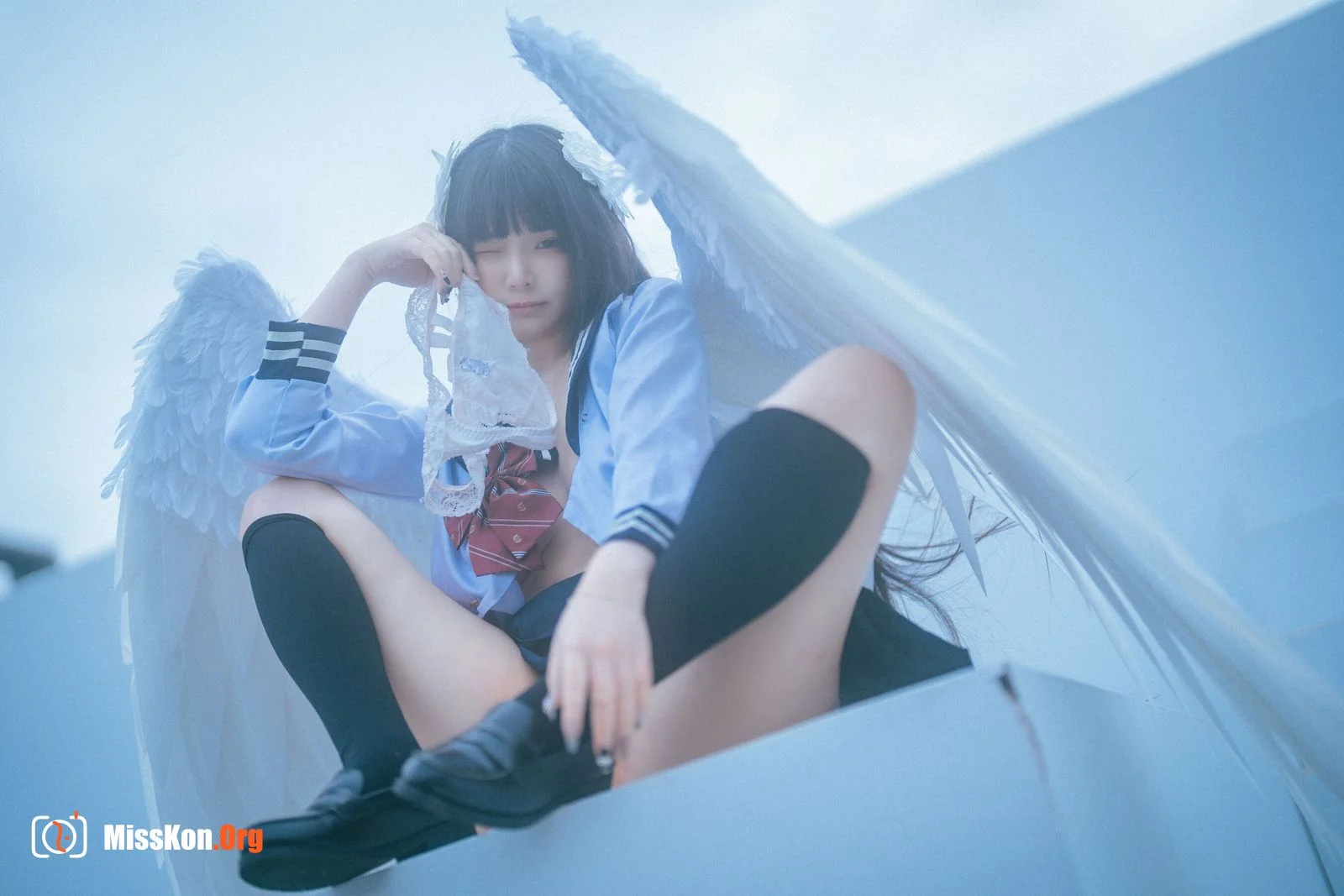 Lucifer - Photo 29