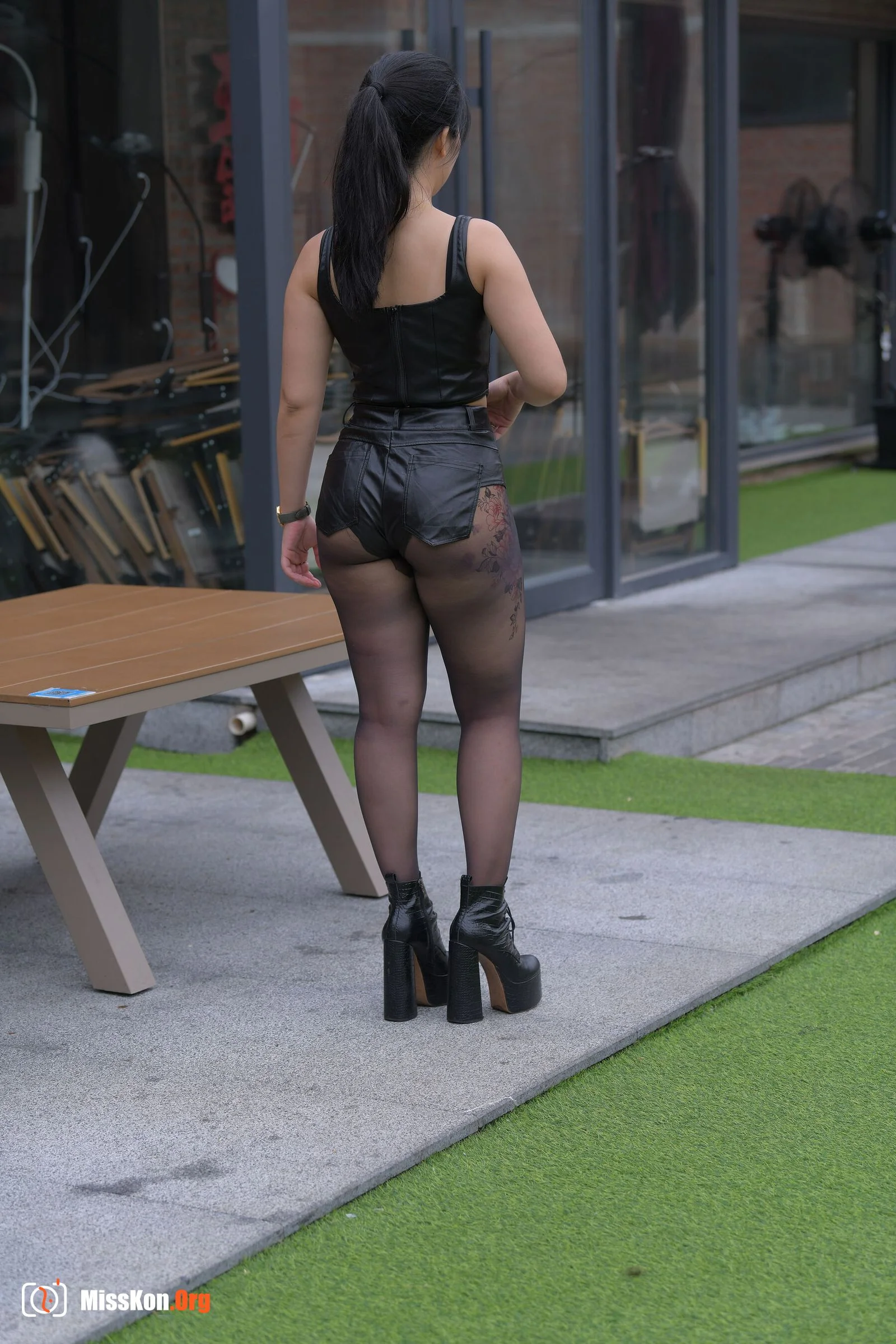 Magic Boul vard (Magic Mirror Street Photography: The Beginning) - Photo 14