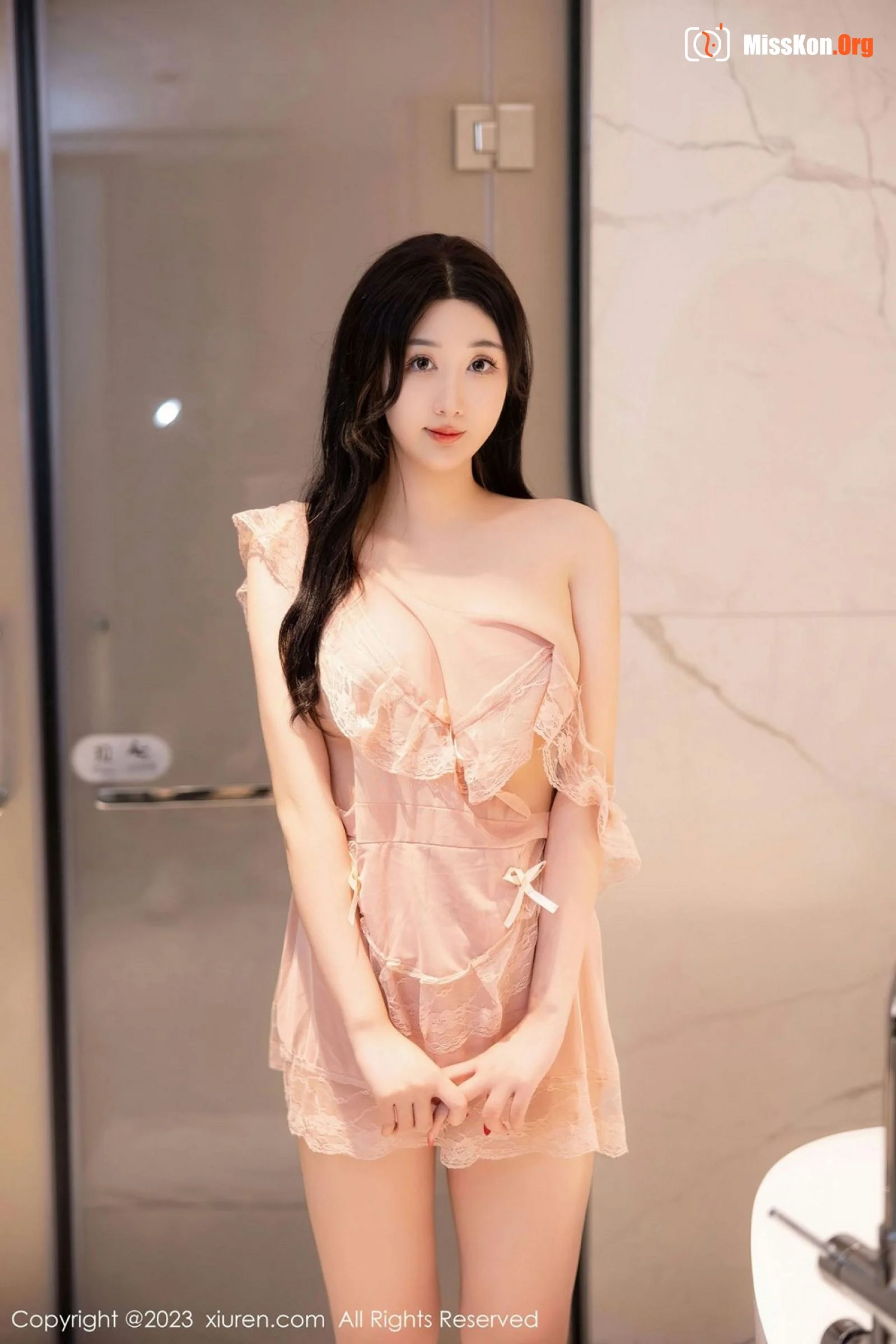 Makoto Jiang - Photo 2