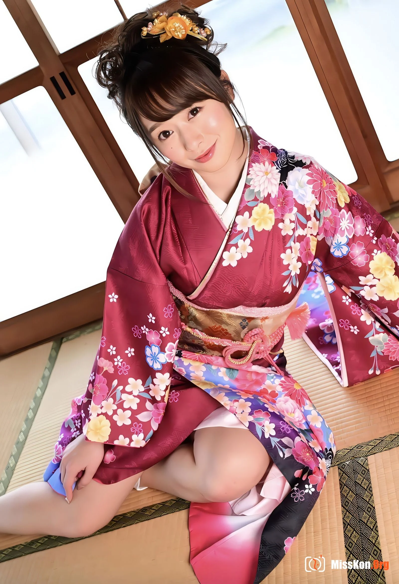 Marina Shiraishi: Milk Marina Set.04 - Photo 4