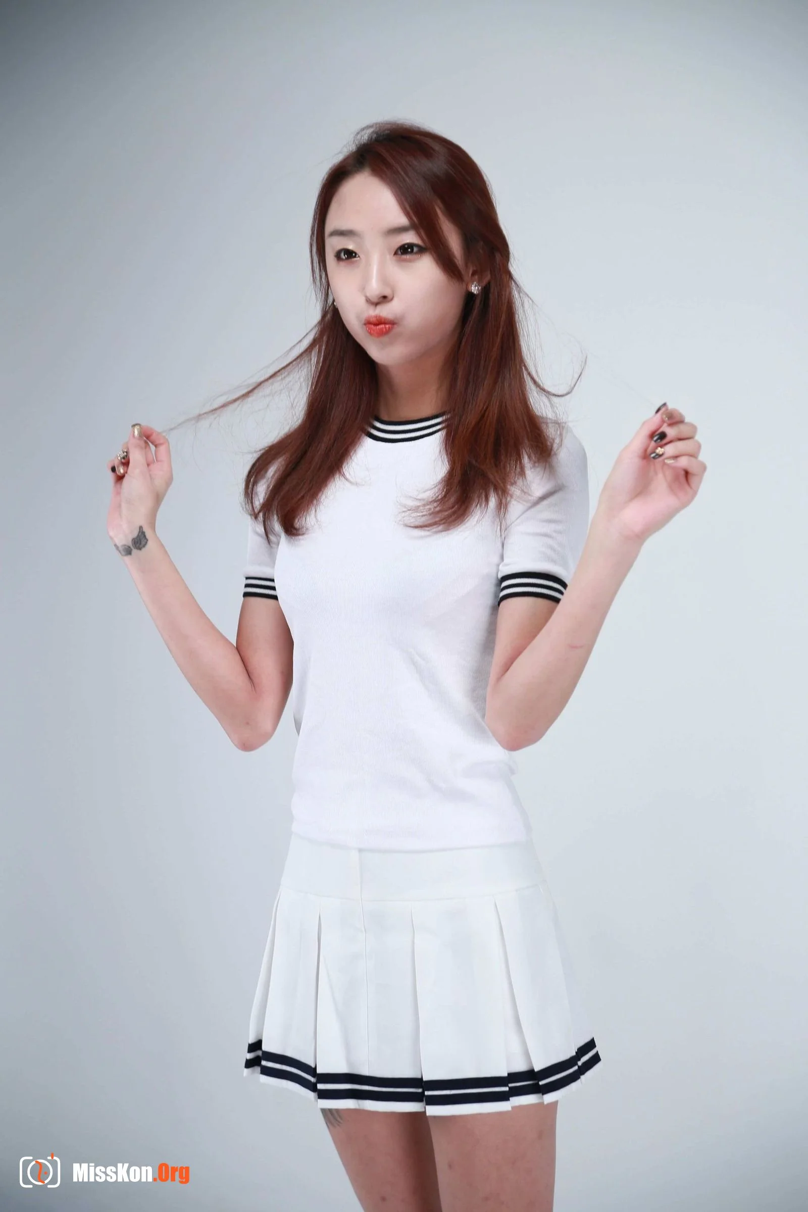 Massive Leak of Nude Photos from the Korean Entertainment Industry (P18) - Photo 14