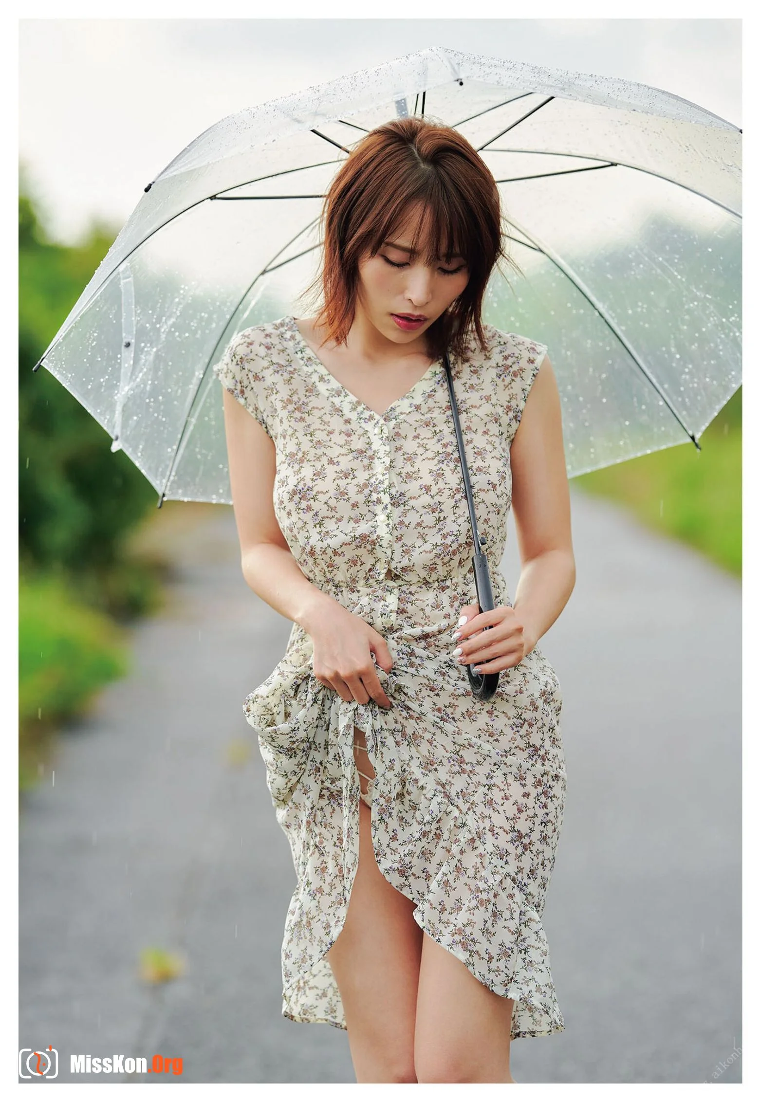 Mayuki Ito: Contrast (Photobook) - Photo 5