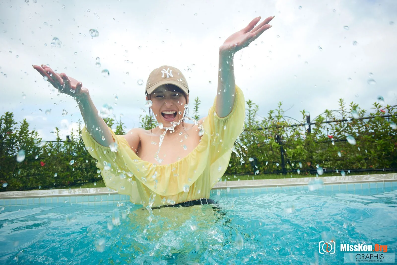 Mayuki Ito《more》 (2022-06-13) - Photo 20