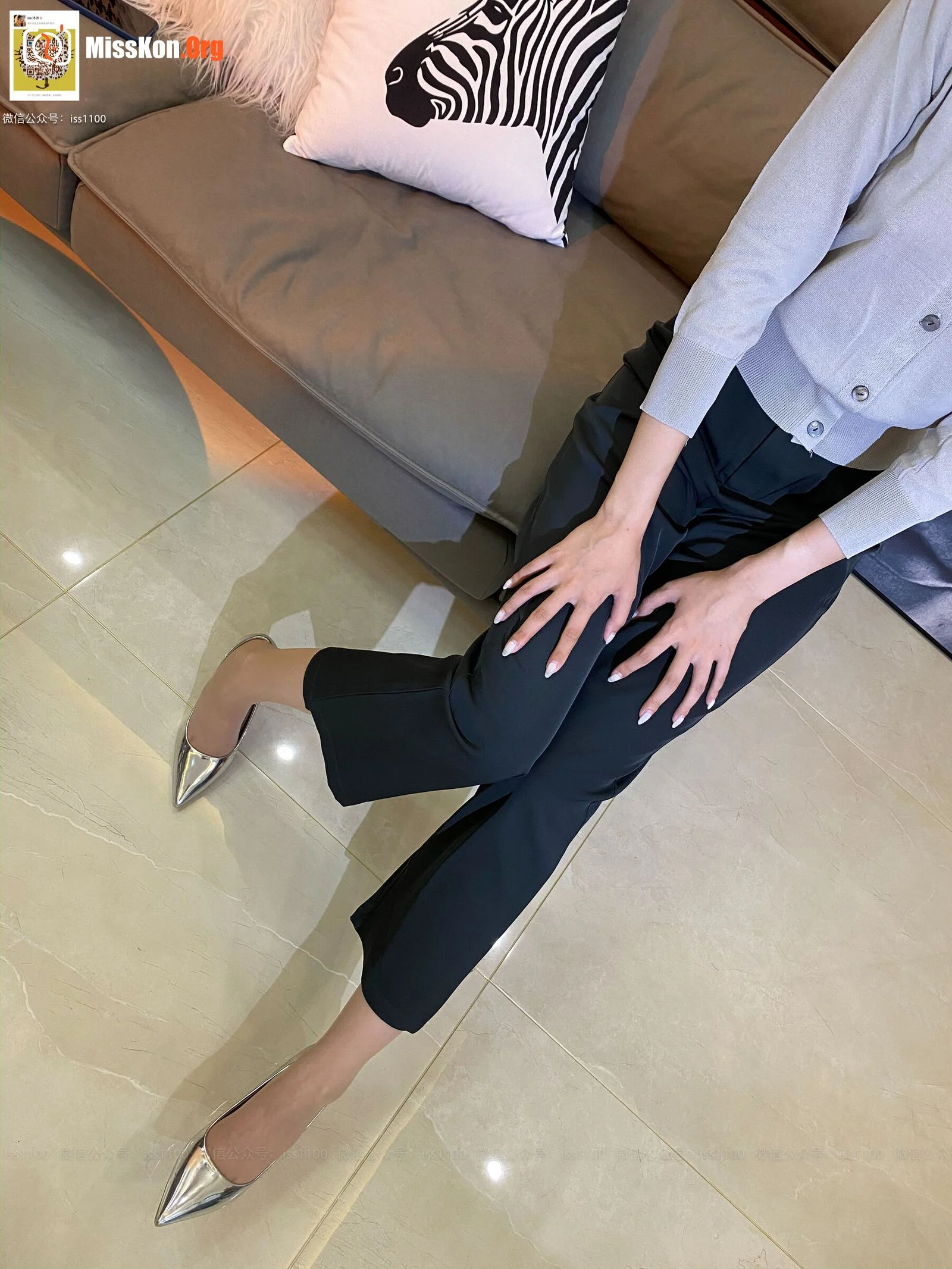Mei Han "Silk in Pants" - Photo 20