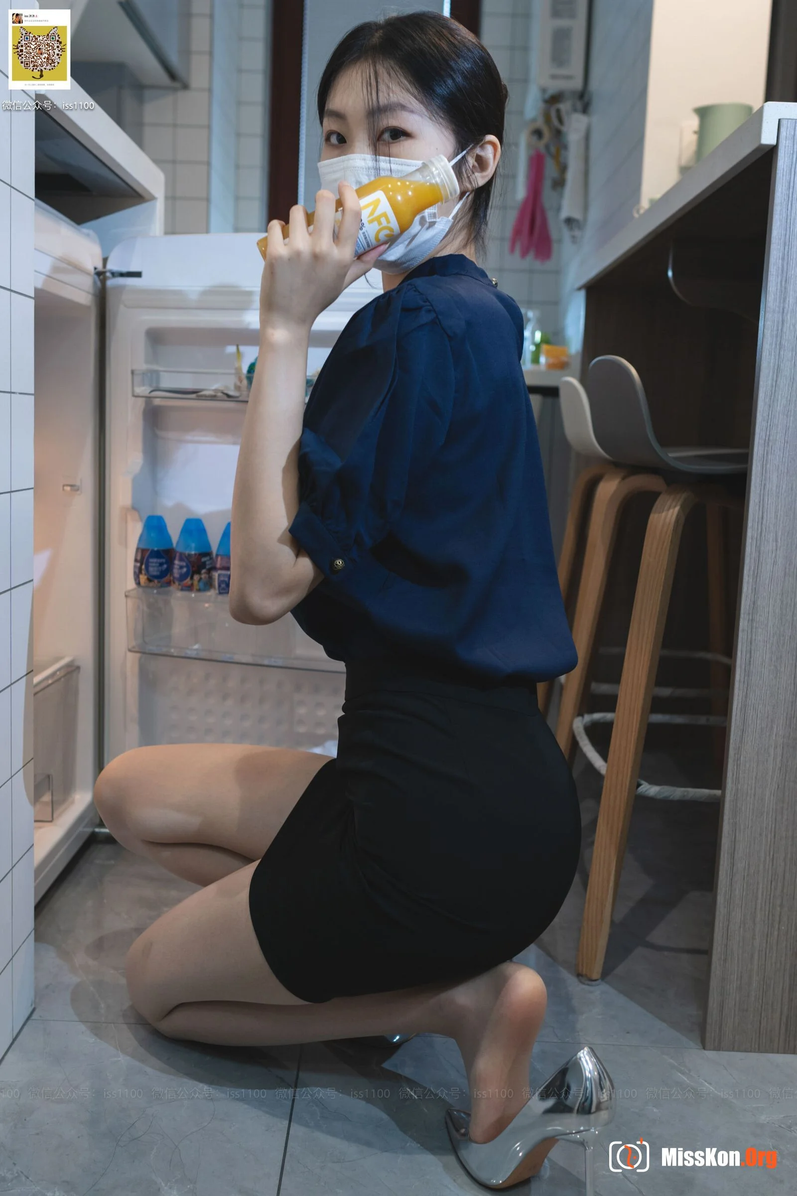 Meihan: Blue shirt - Photo 17