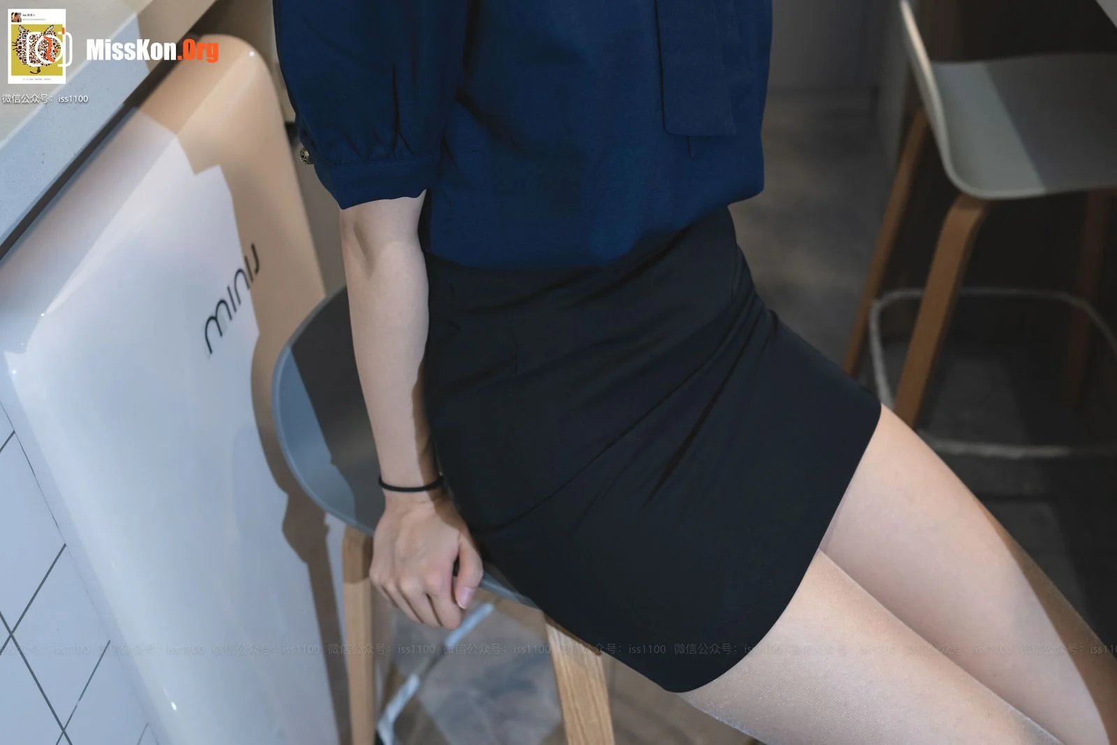 Meihan: Blue shirt - Photo 19