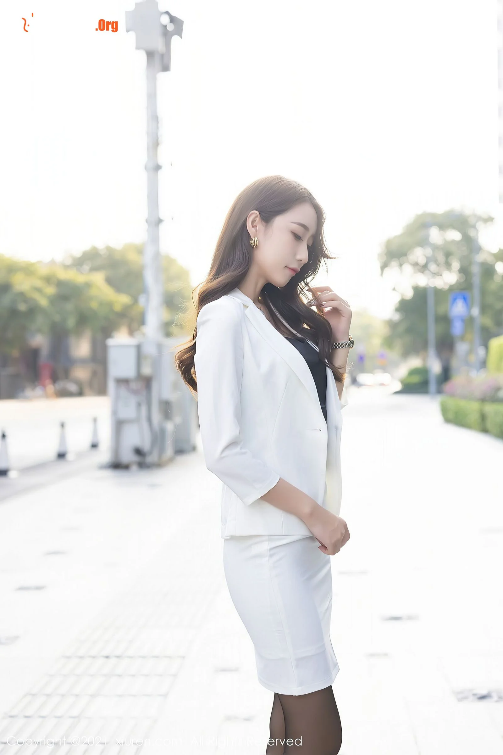 Mengbai Jiang - Photo 2