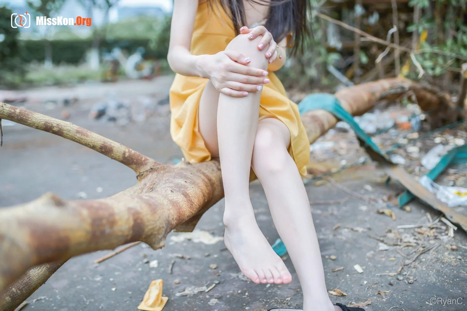 Menglan Jiang: Outdoor Exposure Compilation - Photo 5