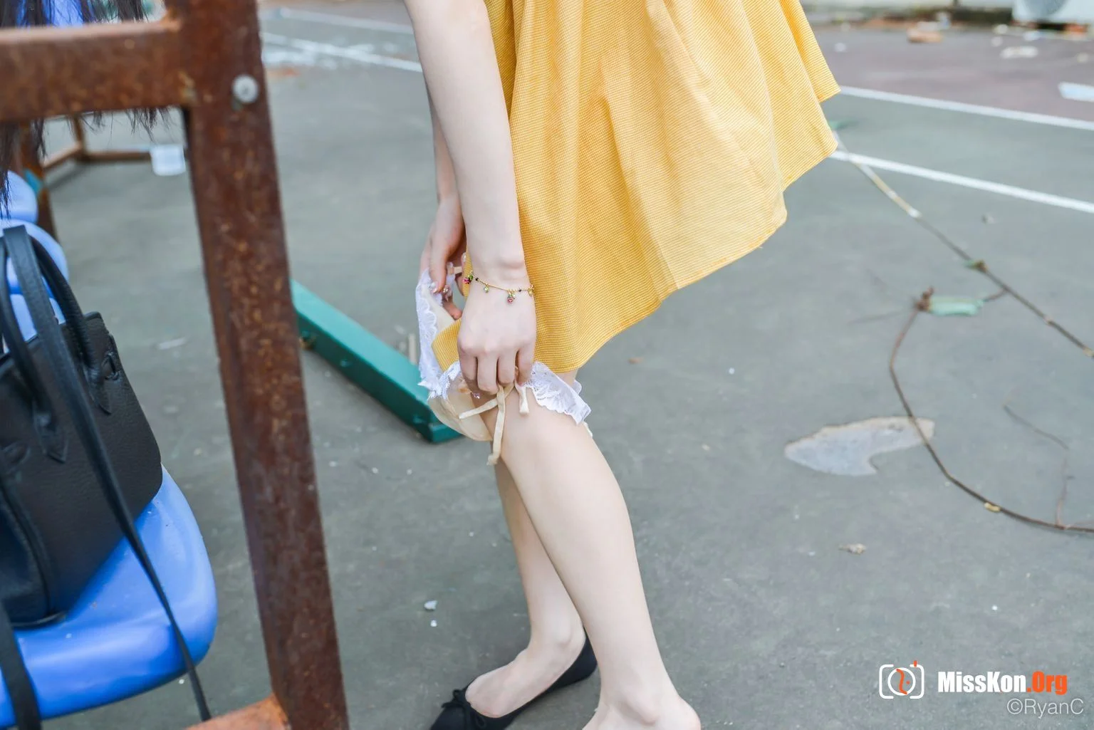 Menglan Jiang: Outdoor Exposure Compilation - Photo 9