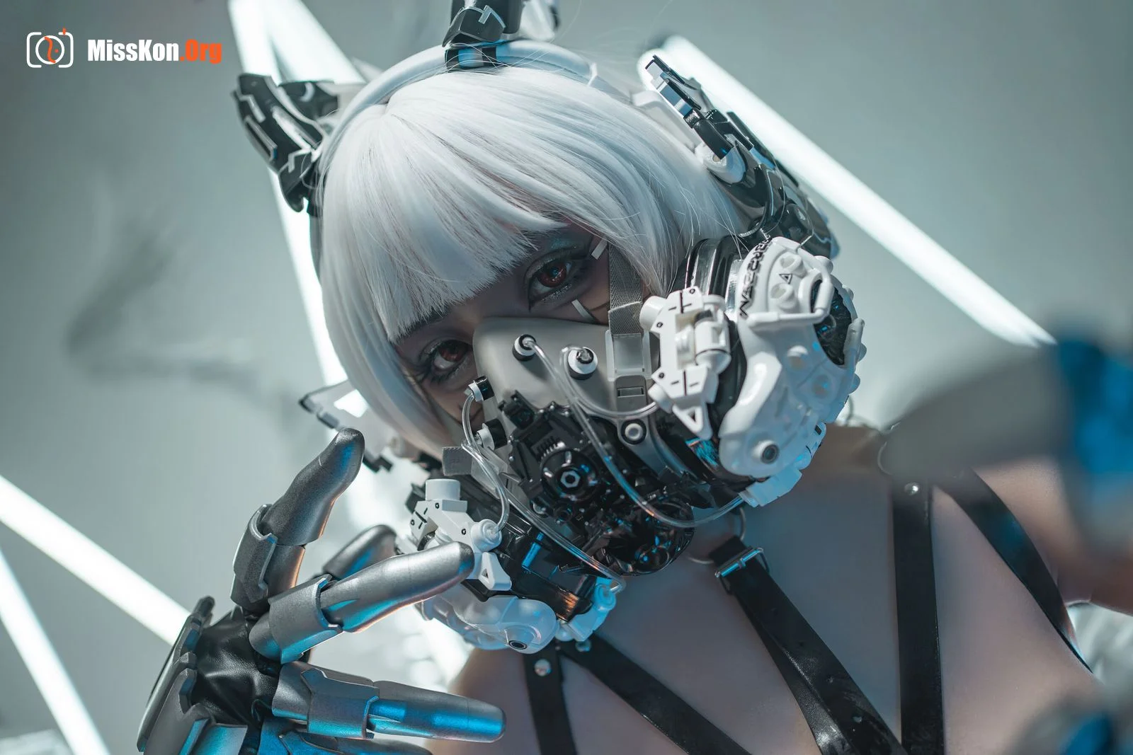 Meow Xiaoji: Cyberpunk Mewtwo - Photo 7