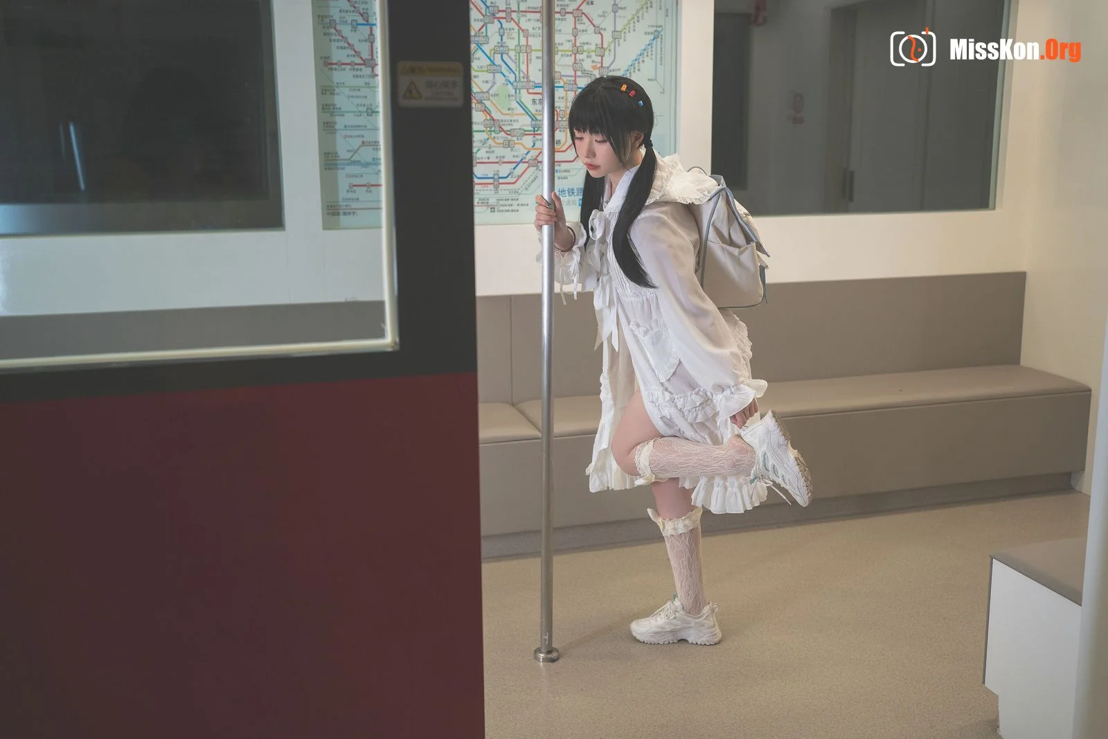Meow Xiaoji: Last subway - Photo 16