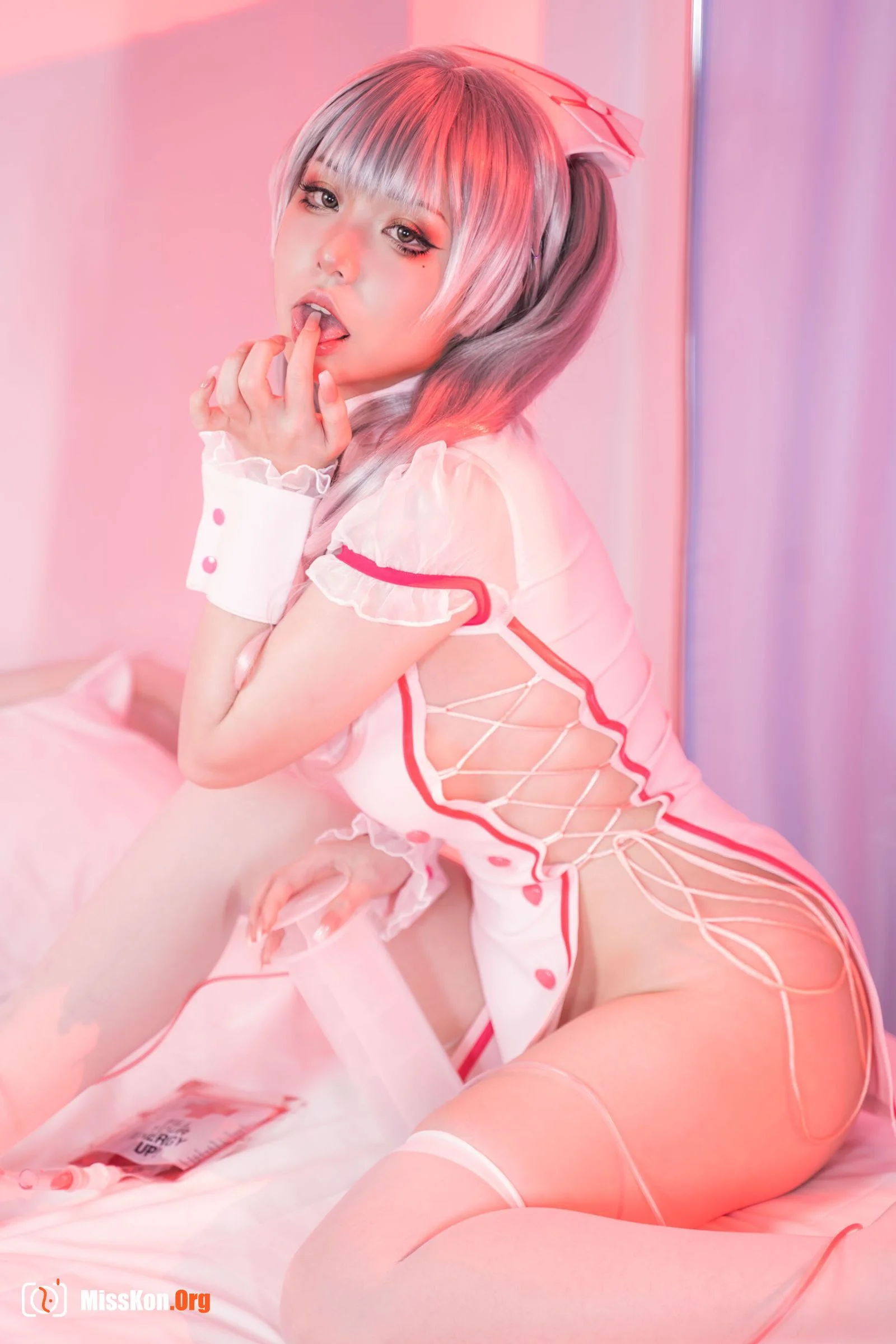Meow Xiaoji: Powdered nurse - Photo 17