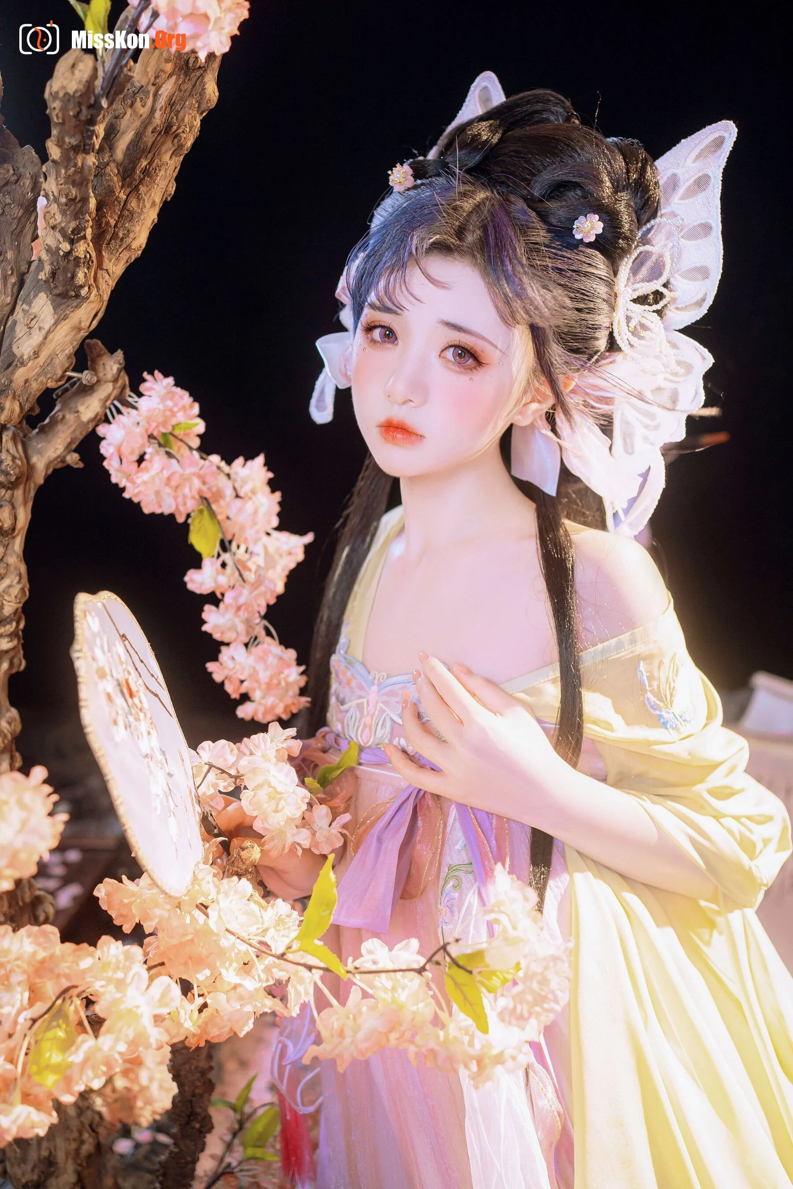 Meow Xiaoji: Rumeng Ling - Photo 10
