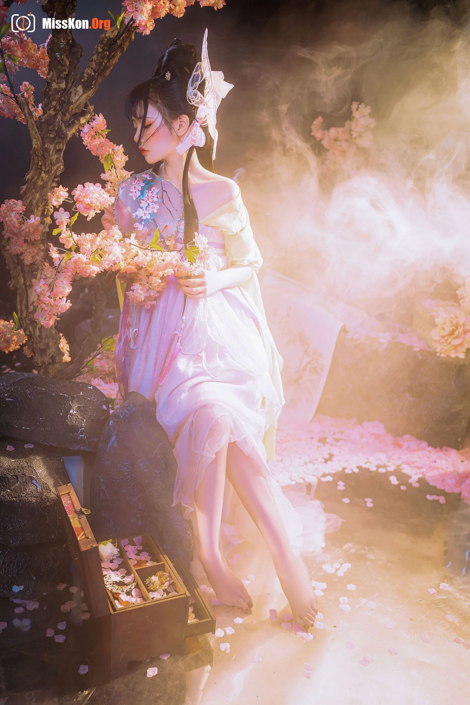 Meow Xiaoji: Rumeng Ling - Photo 12