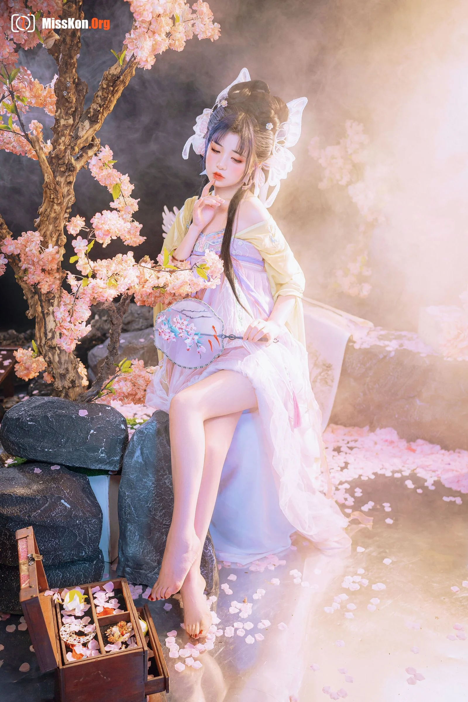 Meow Xiaoji: Rumeng Ling - Photo 19