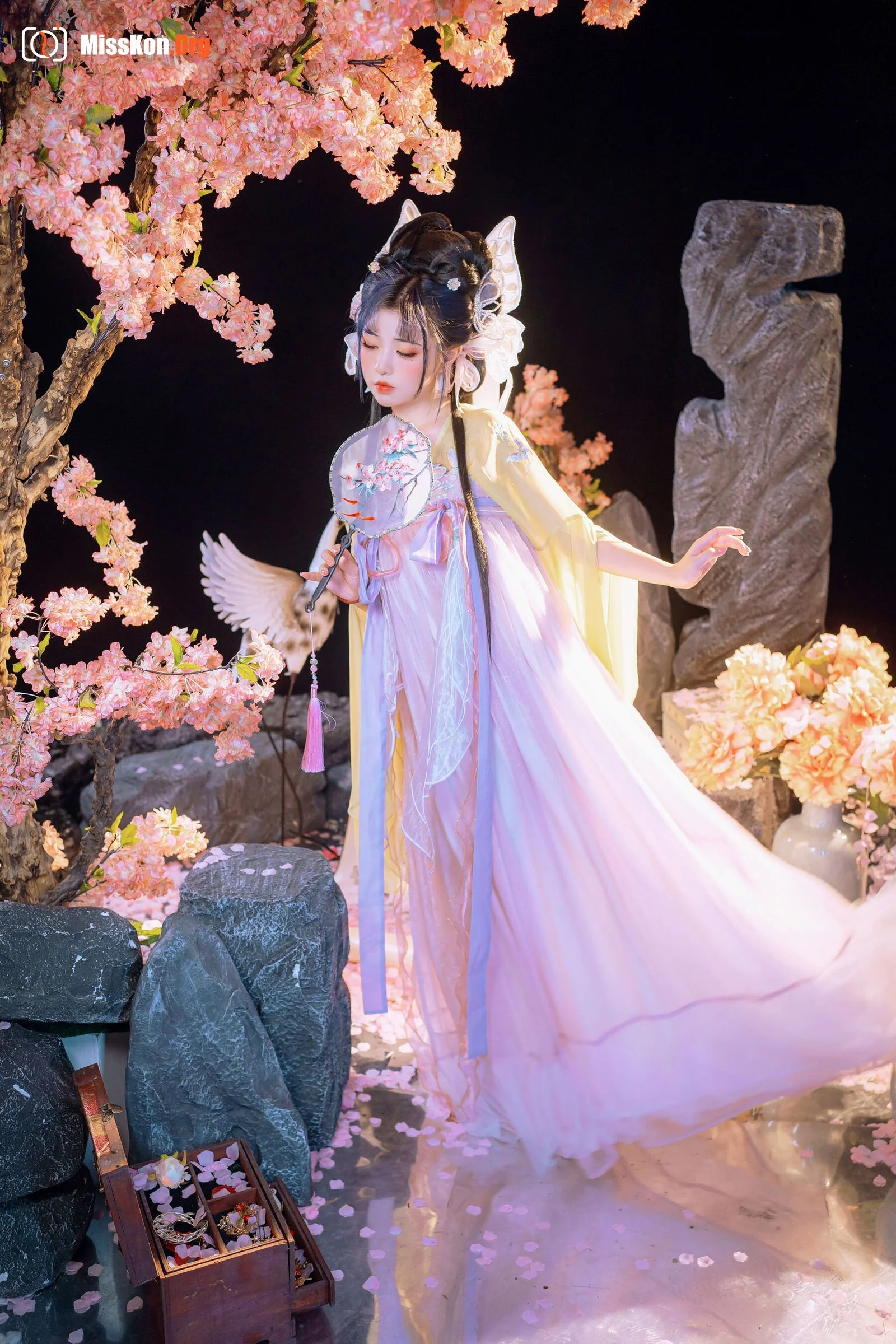 Meow Xiaoji: Rumeng Ling - Photo 6