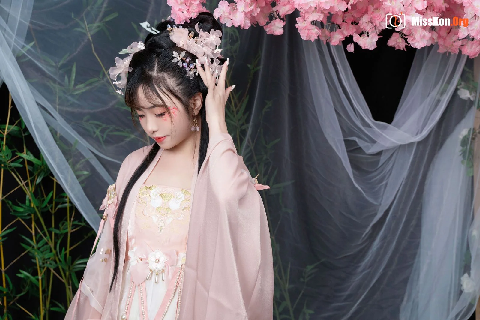 Miao Xiaoji's "Qing Ping Le" - Photo 8