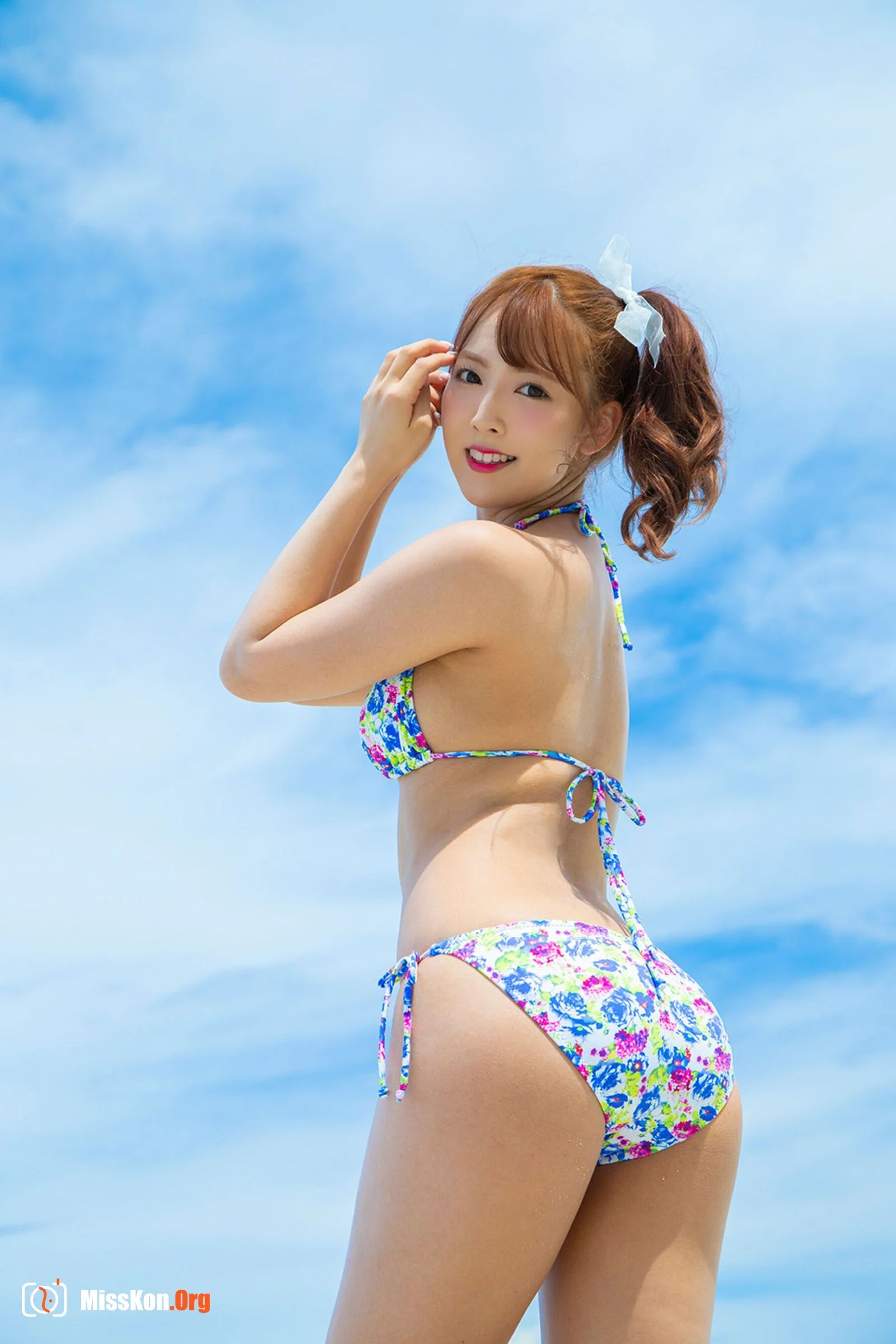 Mikami Yua: RINGERIE Book 22 - Photo 16