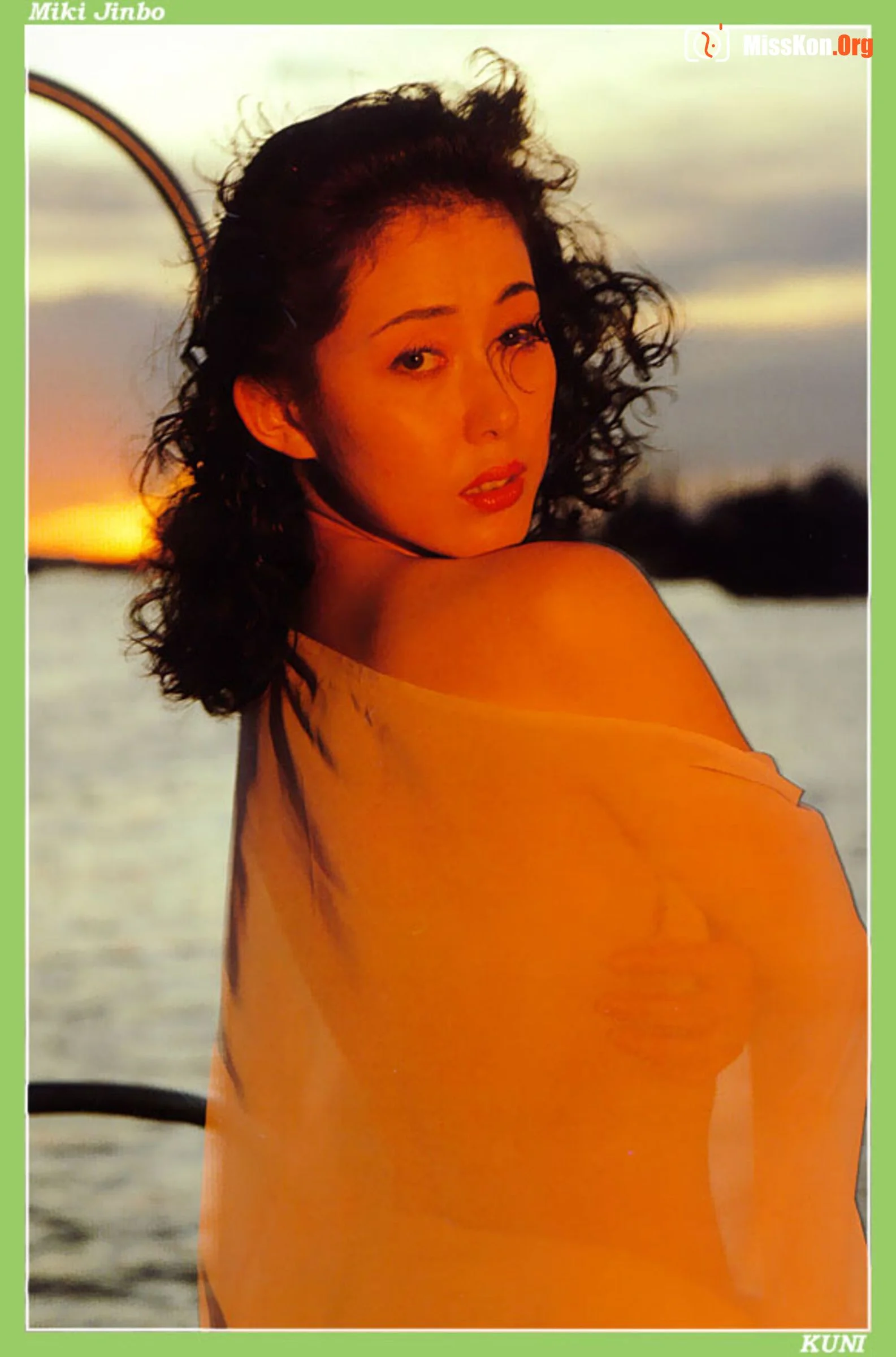 Miki Jinbo - Photo 3