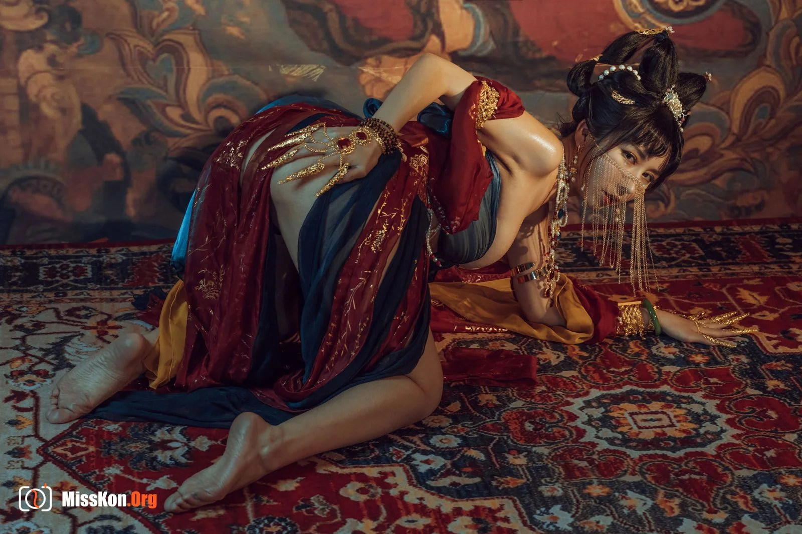 Milk peach: Dunhuang - Photo 13