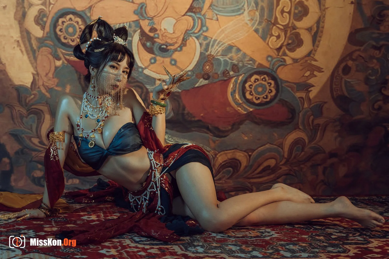 Milk peach: Dunhuang - Photo 6