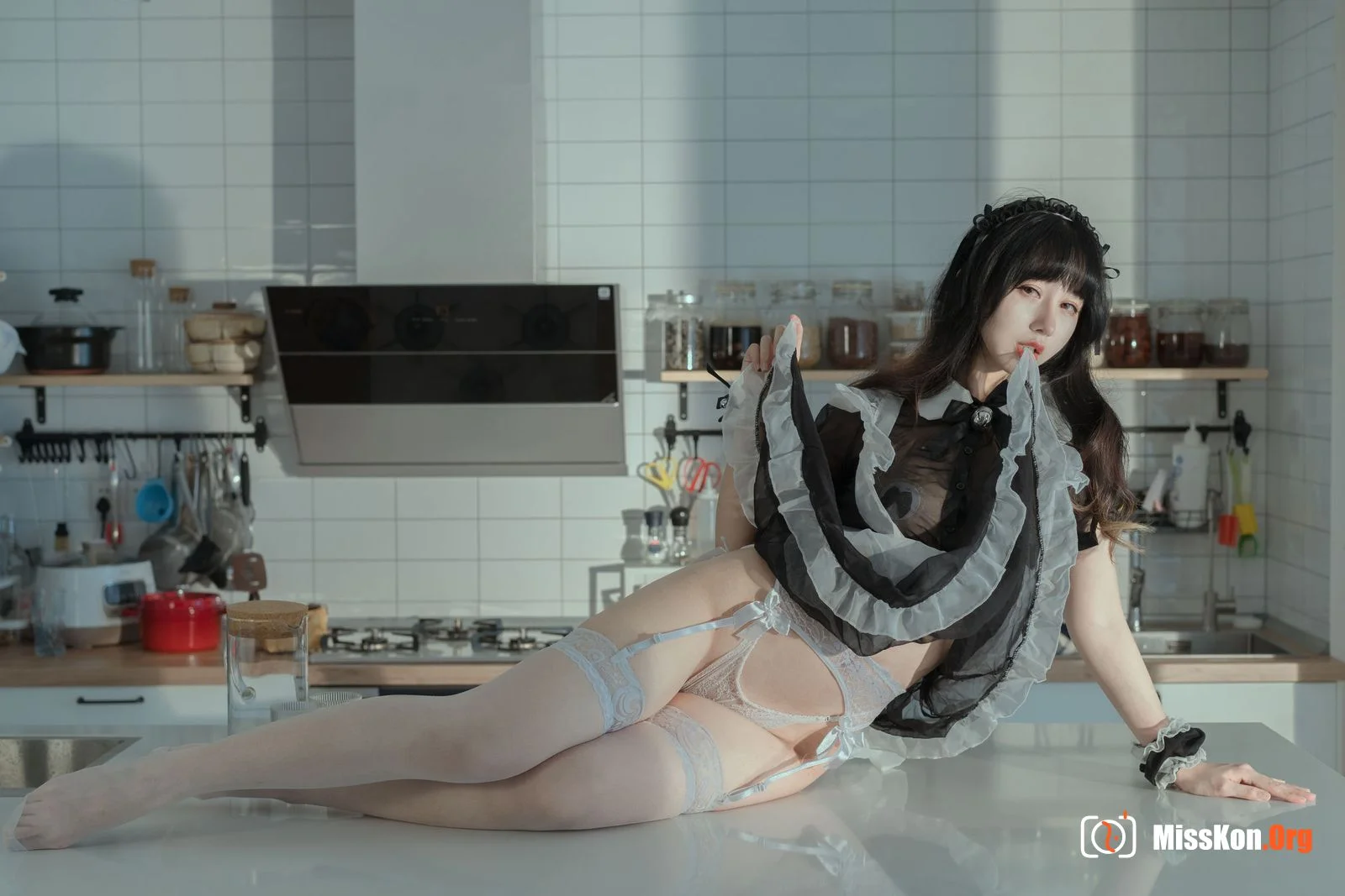 Milk peach: Maid - Photo 6