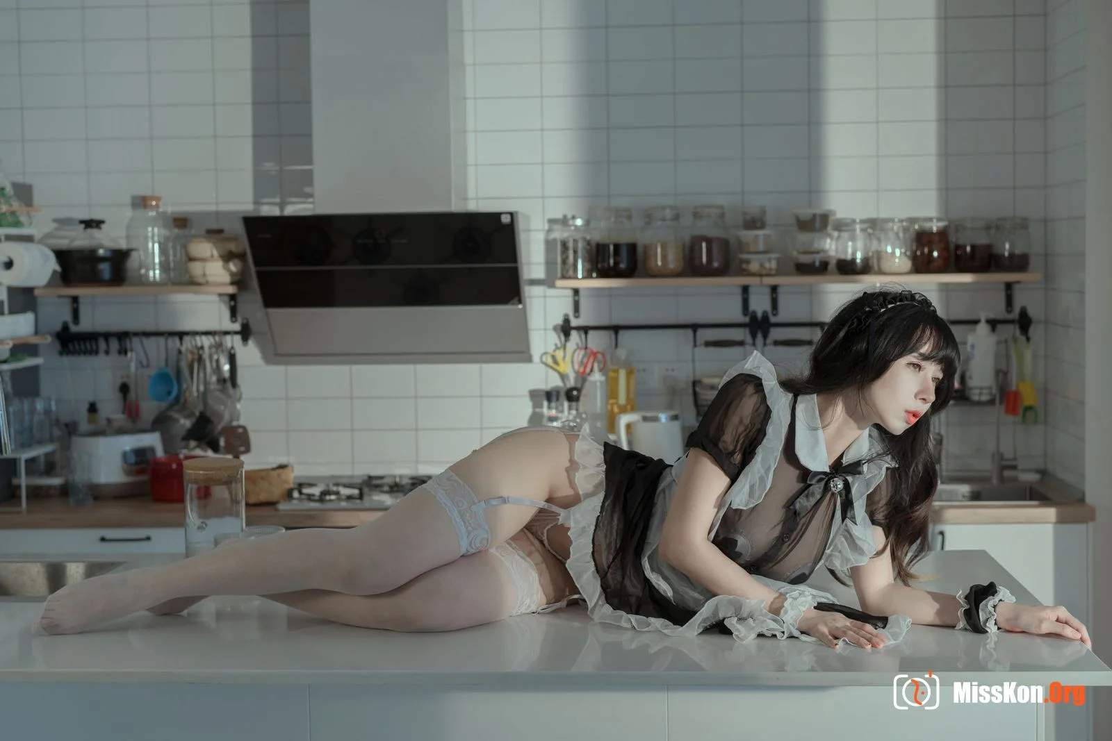 Milk peach: Maid - Photo 8