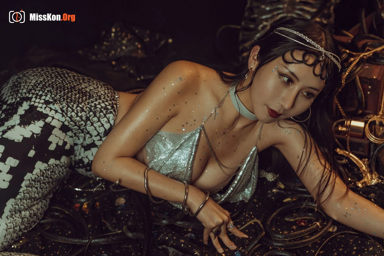 Milk peach: Serpentine - Photo 17