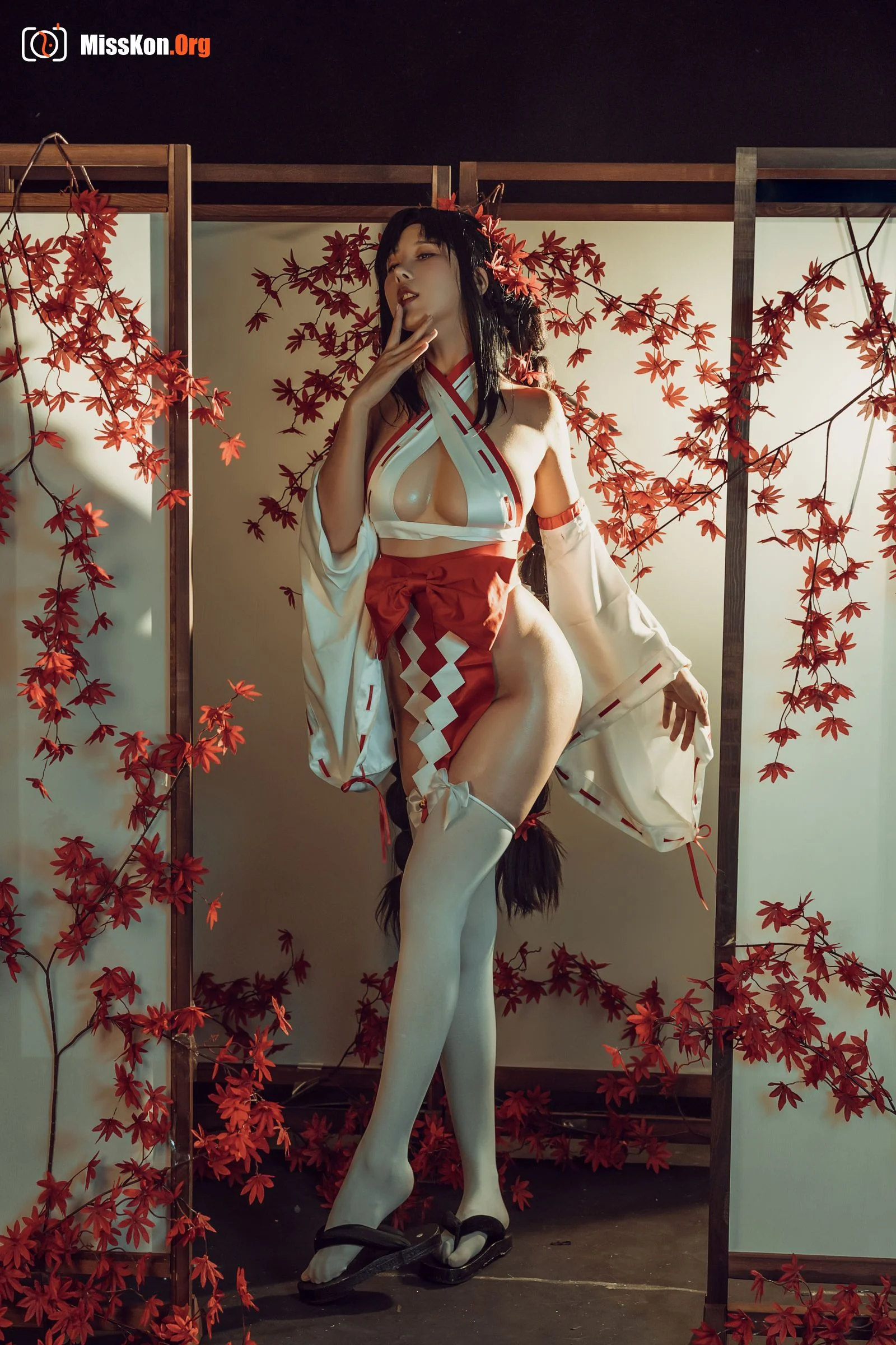 奶桃《巫女》 - 照片 2