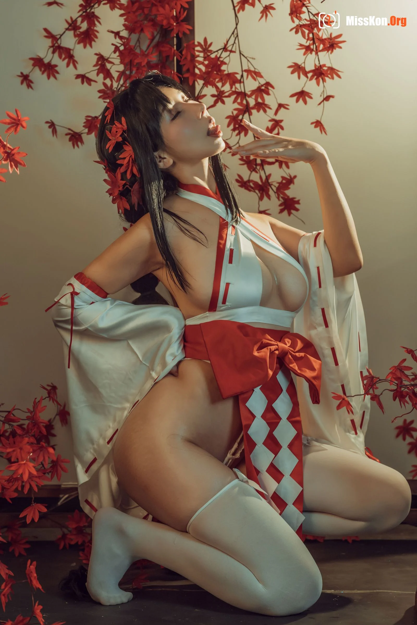 奶桃《巫女》 - 照片 8