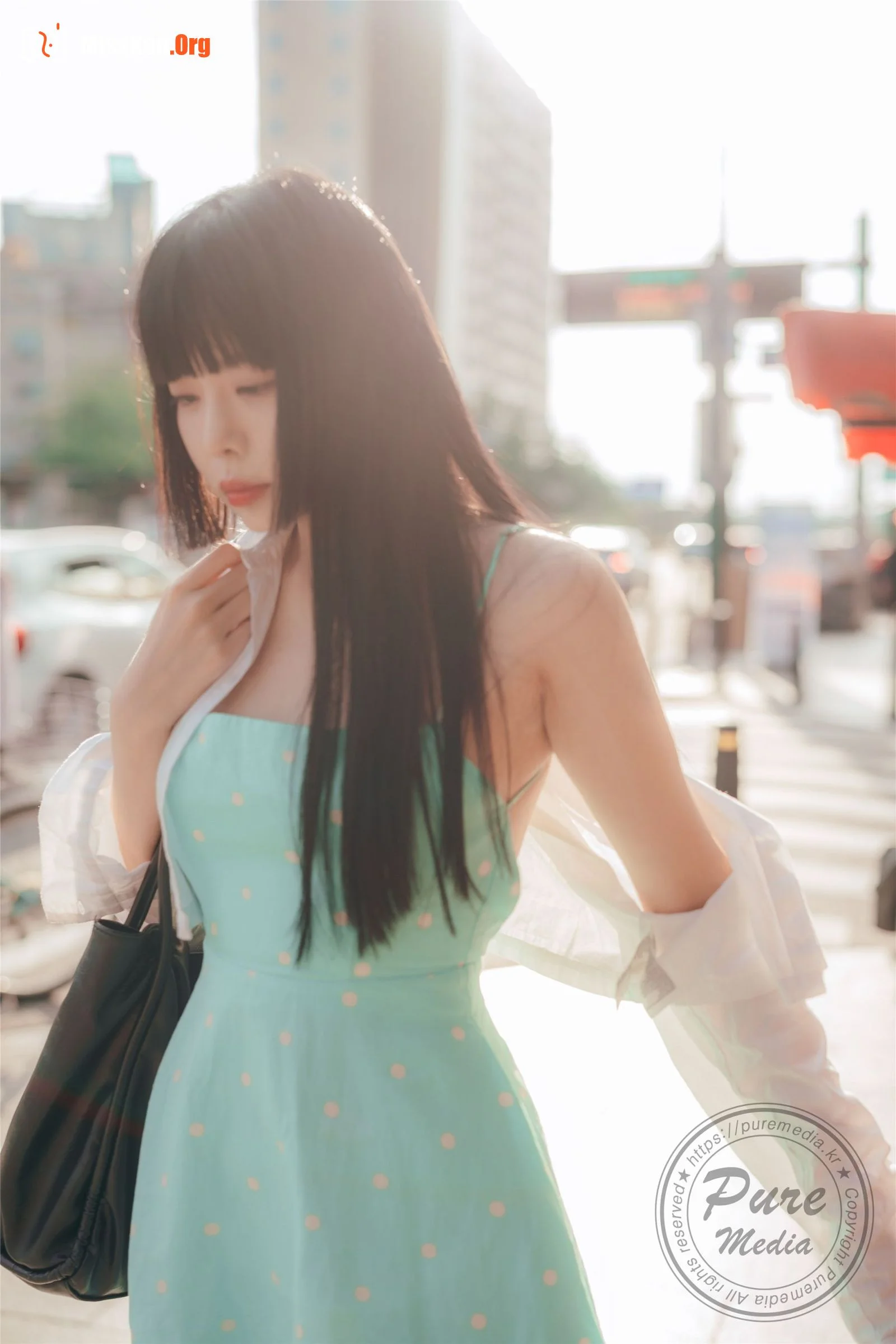 Min-Ah: The pet girl - Photo 3