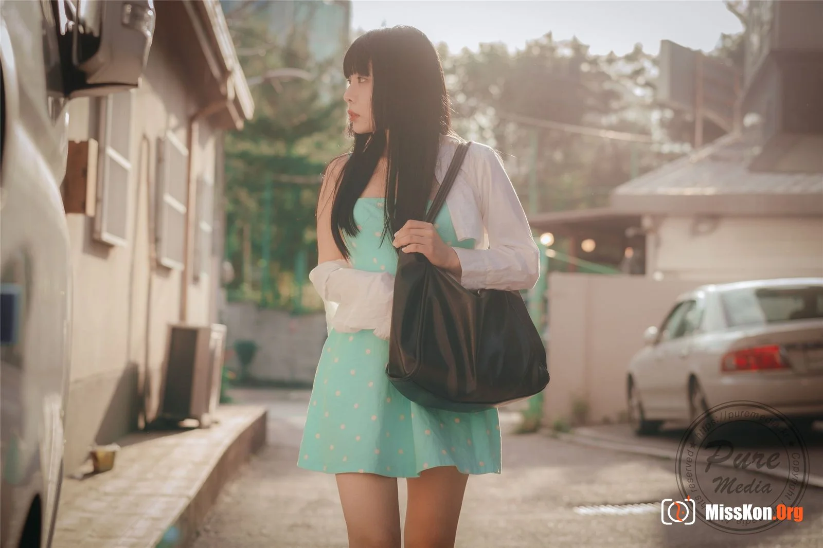 Min-Ah: The pet girl - Photo 4