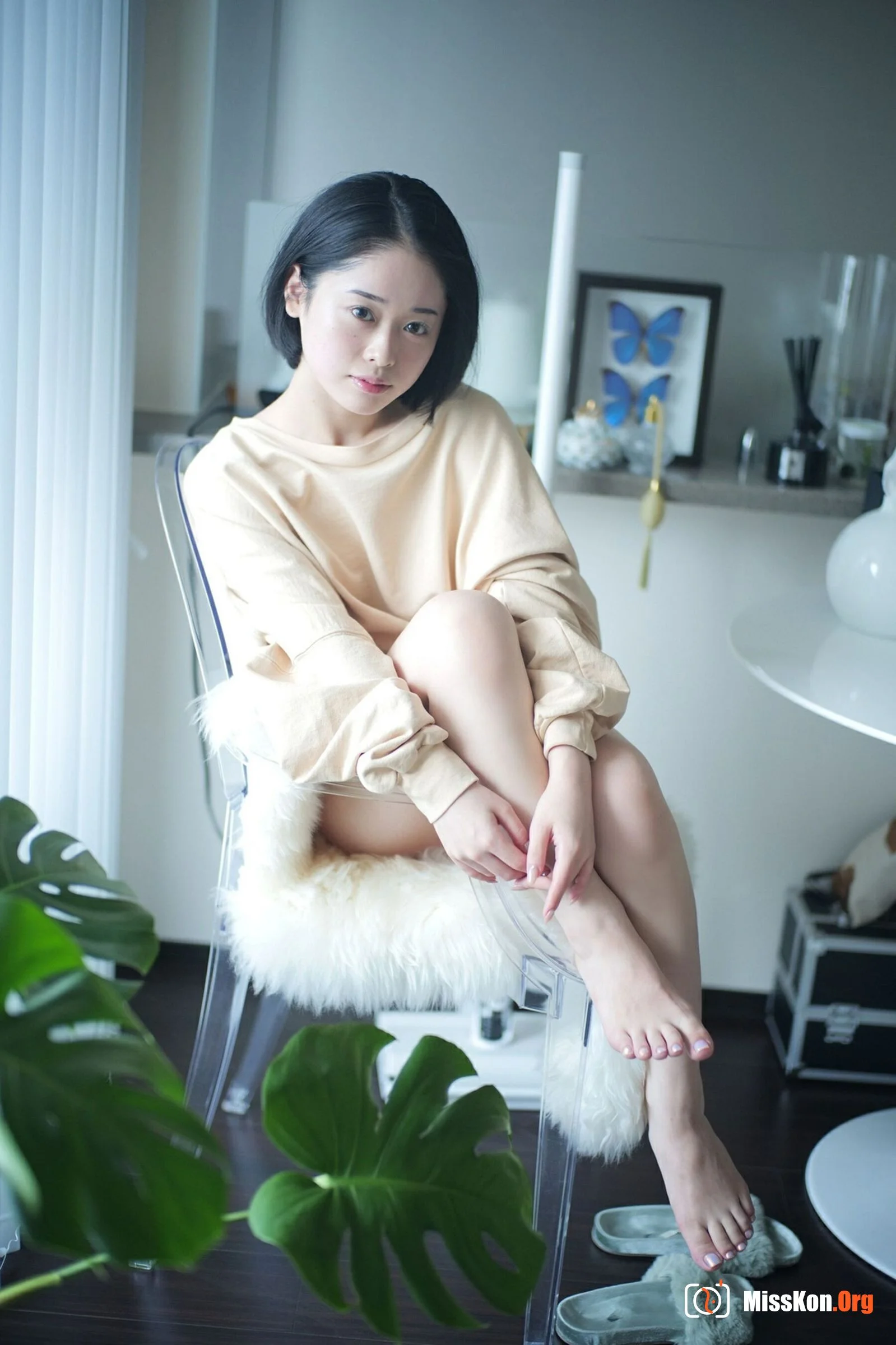 MINAMO: Would you like to do it in your private room? - Photo 4