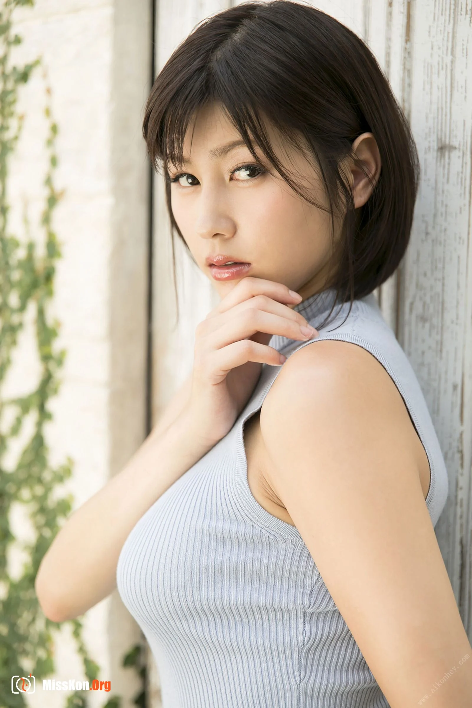 Minosuzume: Breast-covered woman (2021-03-05) - Photo 19