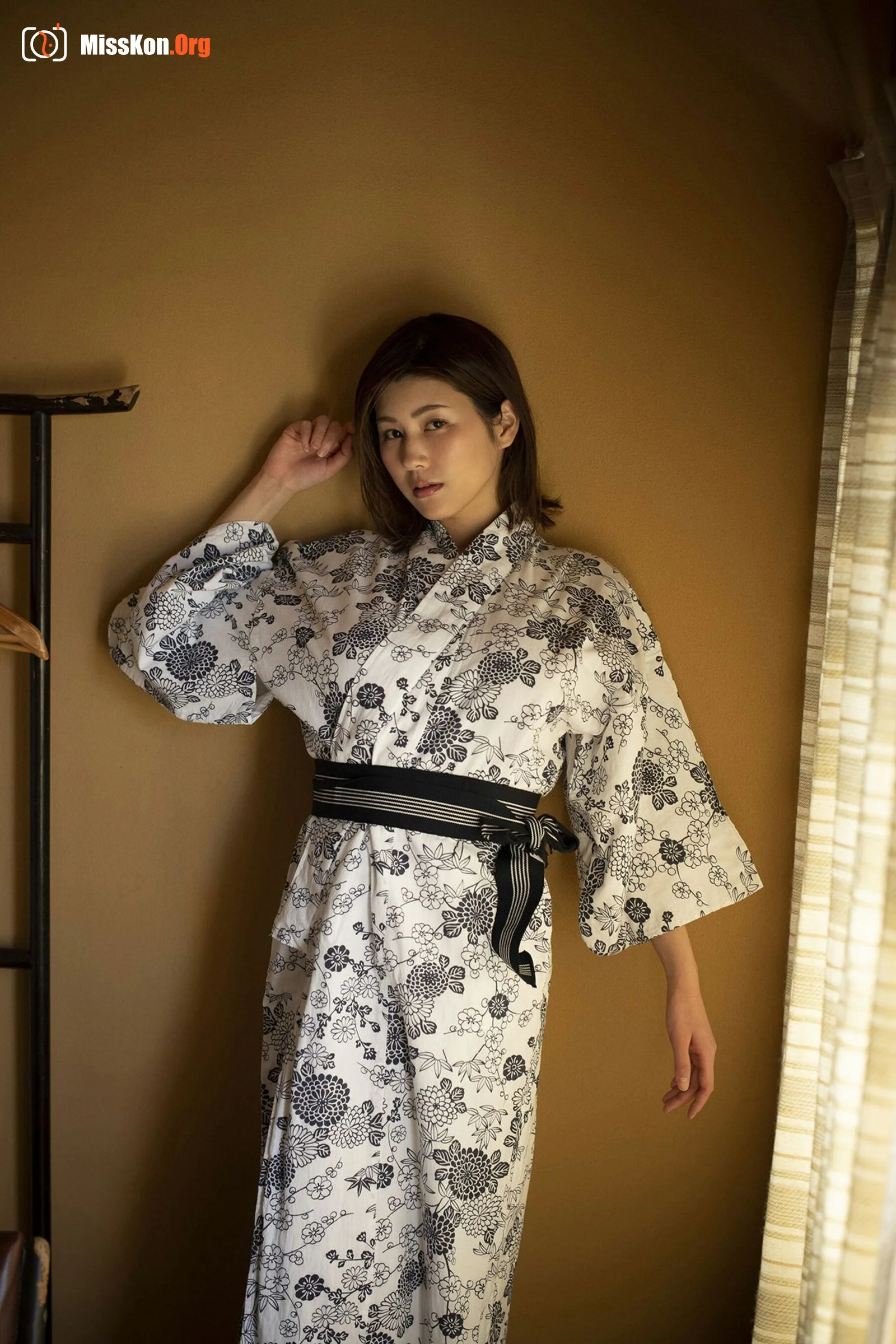 Minosuzume: Diary of an Unfaithful Man - Photo 10