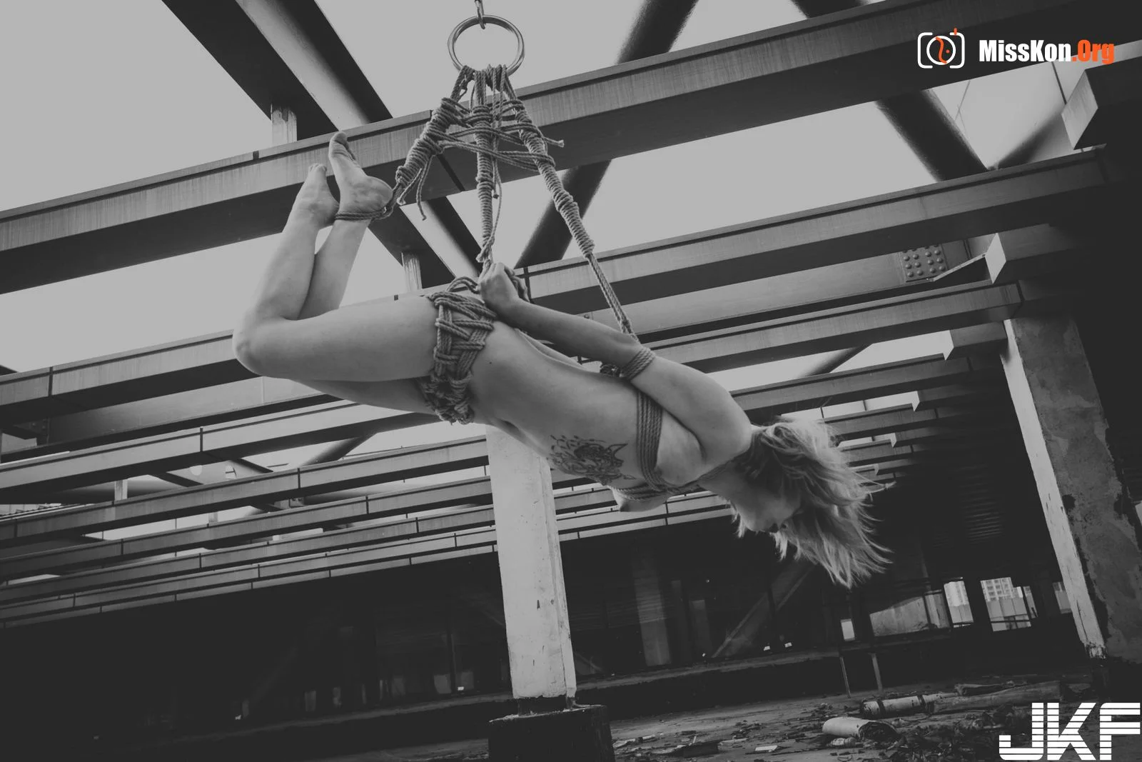 Mio Suwon: Sex slave - Photo 12