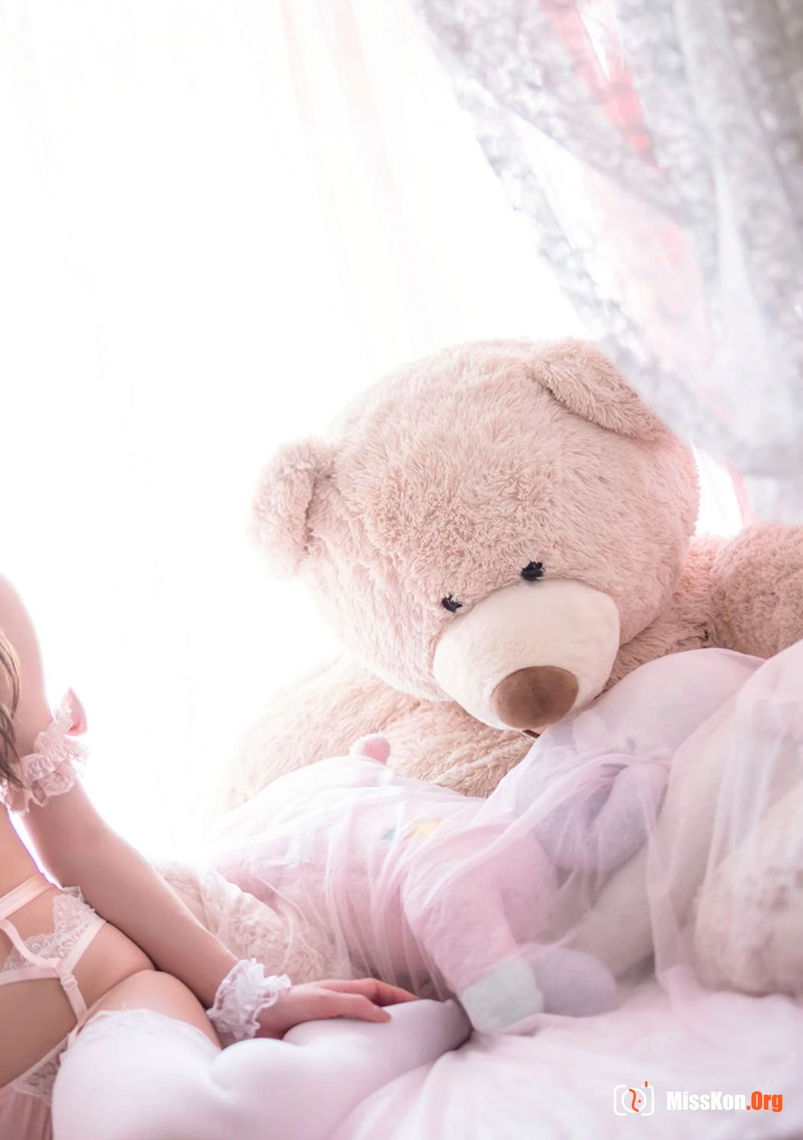 Miru Sakamichi's "Count Sheep" - Photo 2