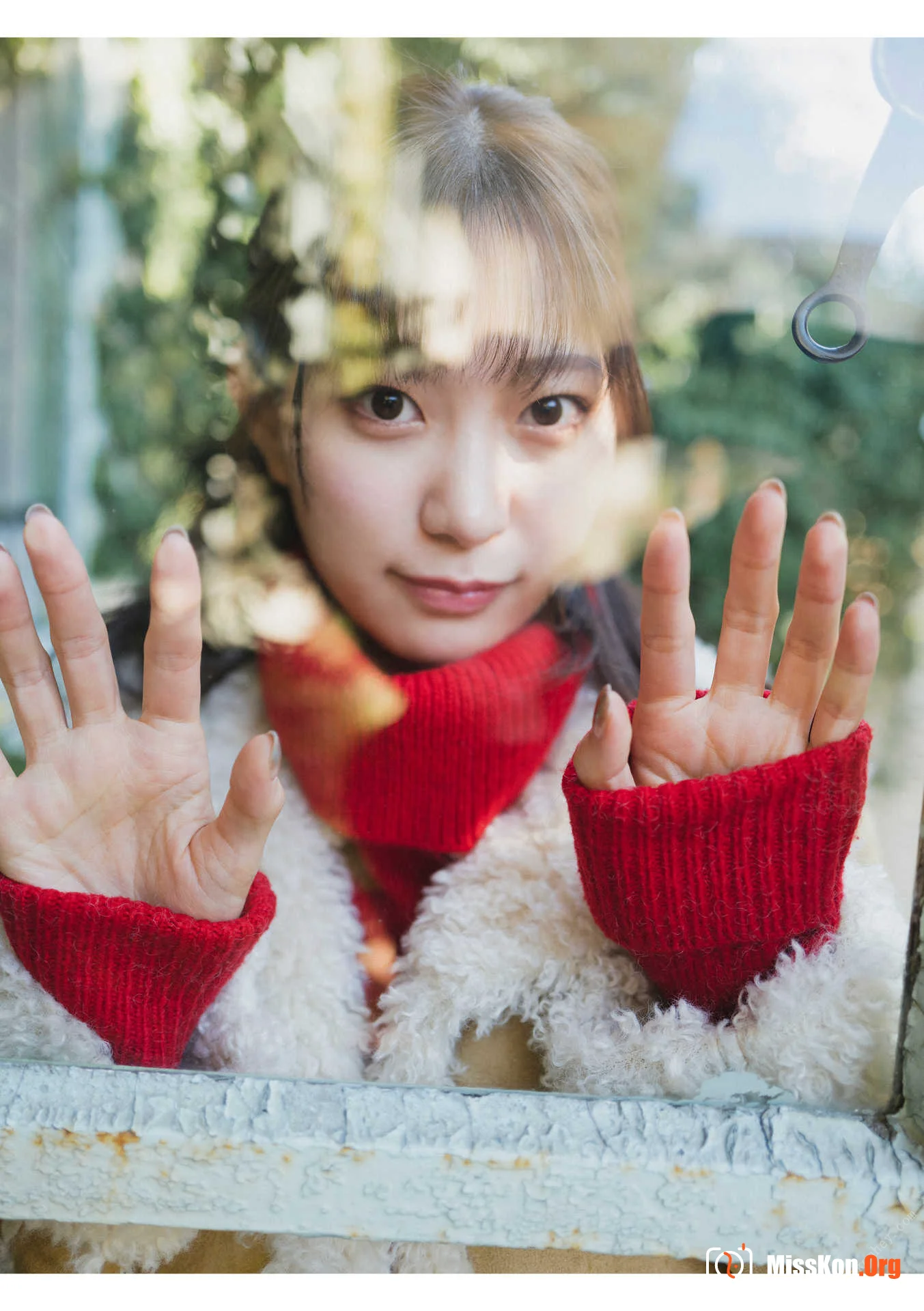 Mitani Akari: Taken - Photo 11