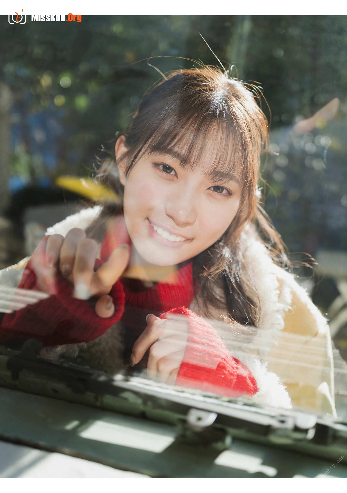Mitani Akari: Taken - Photo 15