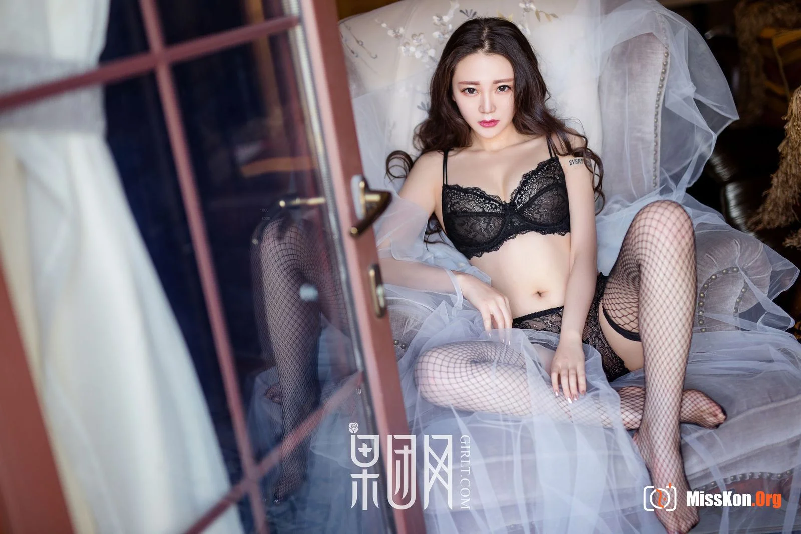 Mo Yaqi - Photo 30