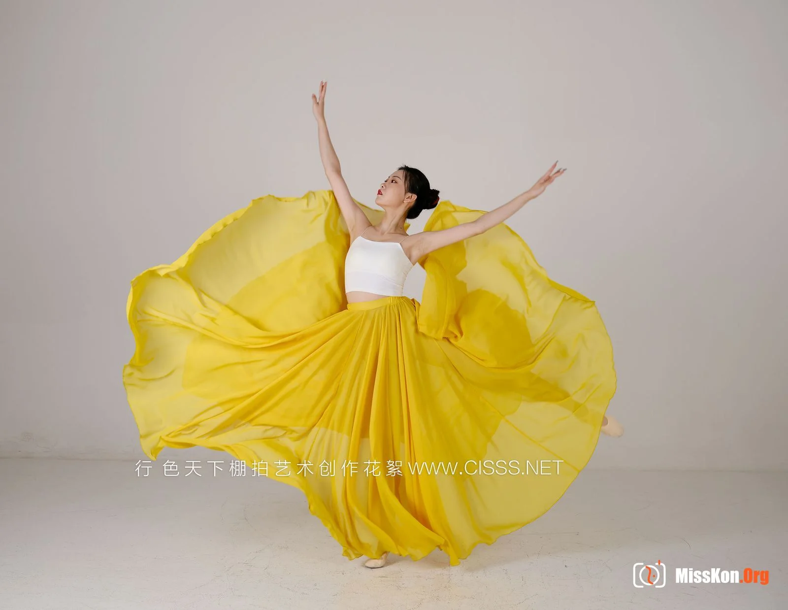 Model group (Yang Yashu, Jiayi, Chuyao, Annie) (2021-08-22) - Photo 5