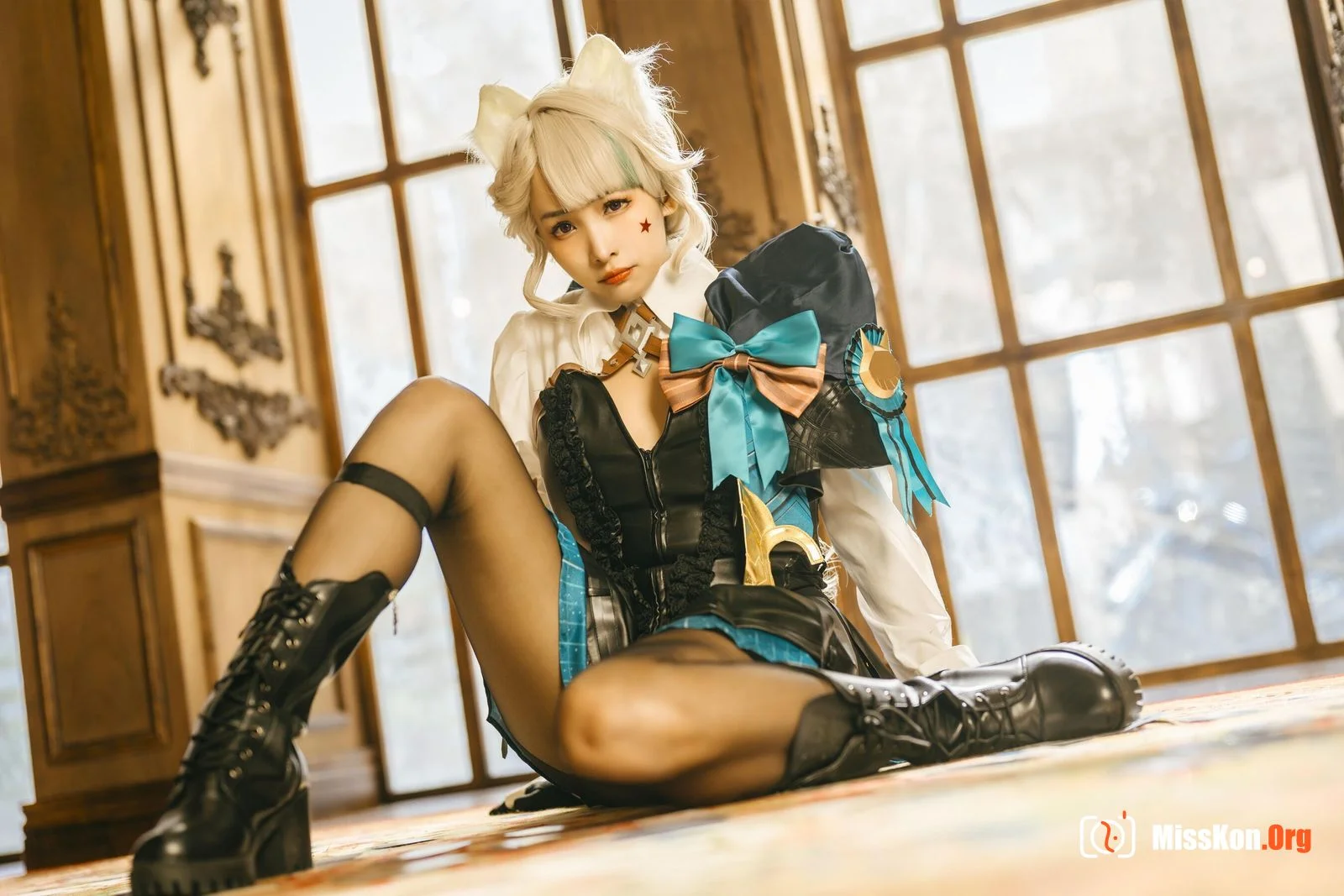 Momo: Genshin Impact Linnet's Erotic Magic Room - Photo 10