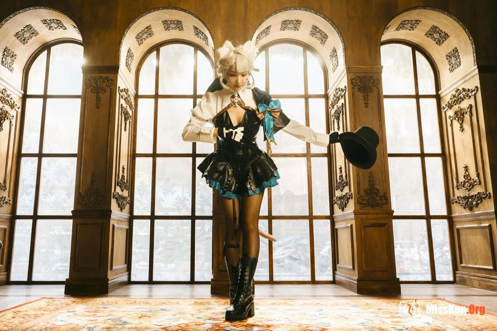 Momo: Genshin Impact Linnet's Erotic Magic Room - Photo 5
