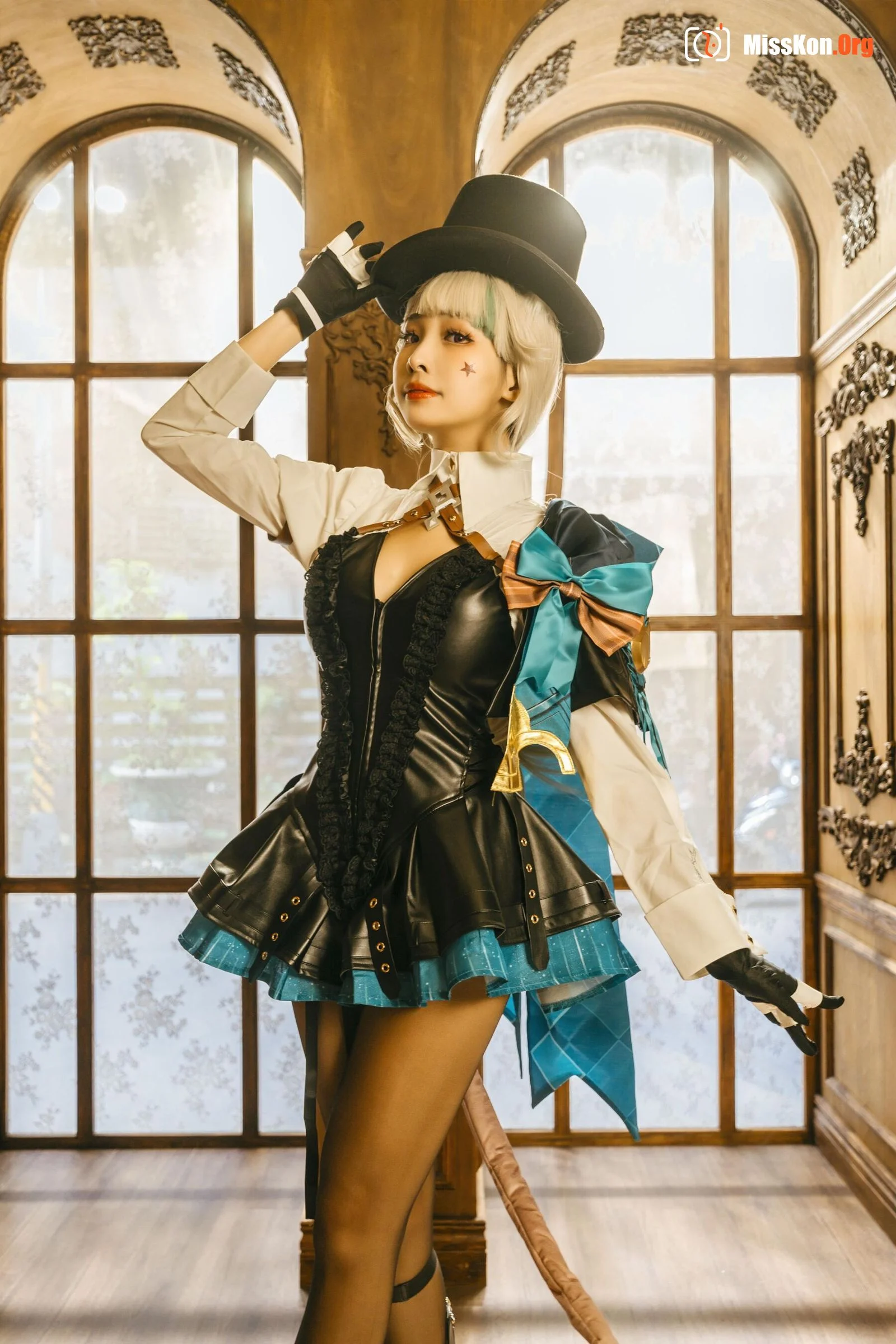 Momo: Genshin Impact Linnet's Erotic Magic Room - Photo 7