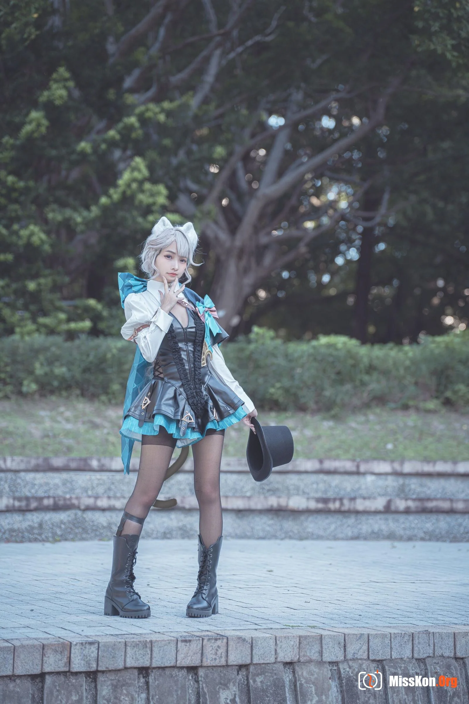 Momo "Genshin: Linnet's Erotic Magic Outdoor" - Photo 10