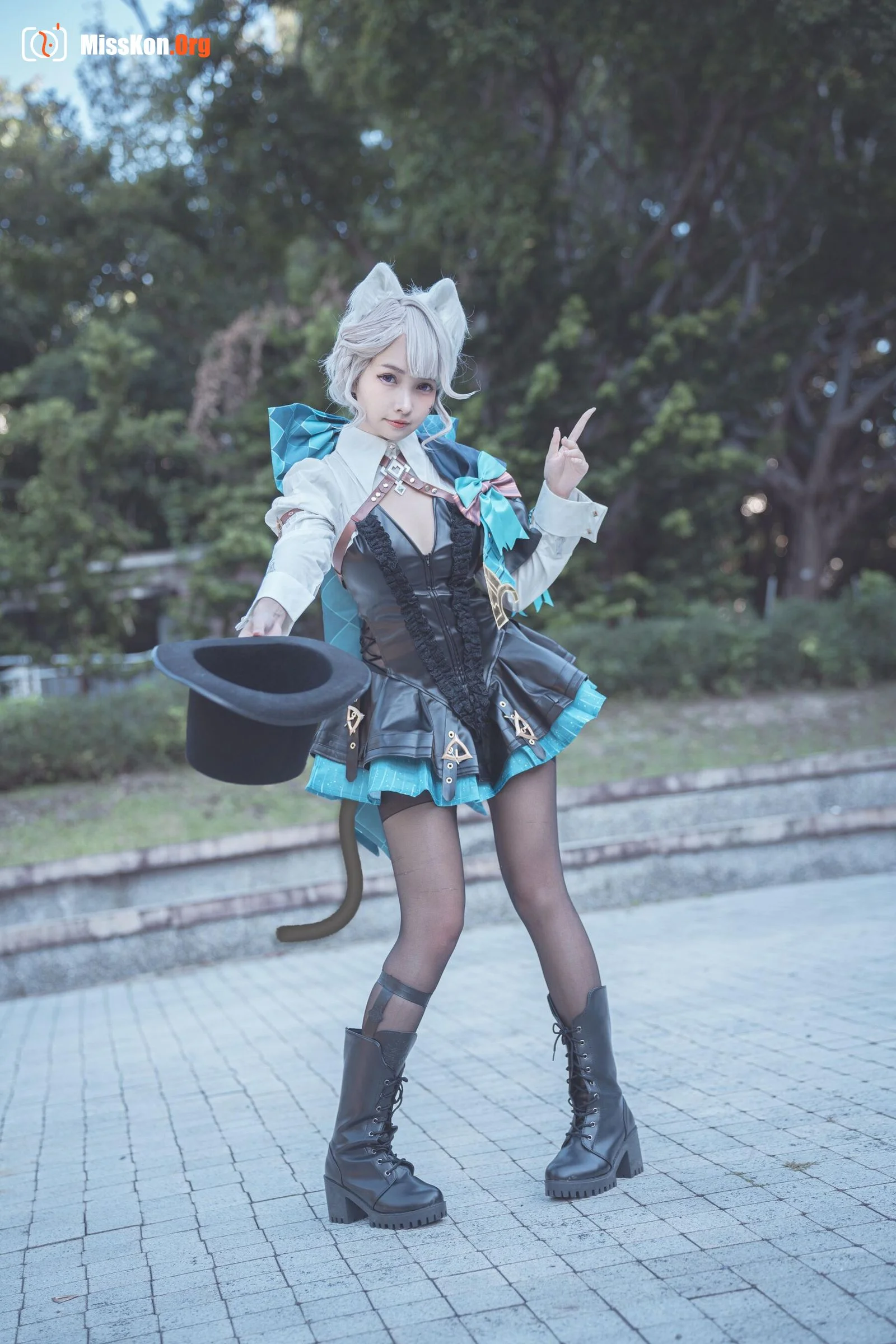 Momo "Genshin: Linnet's Erotic Magic Outdoor" - Photo 8
